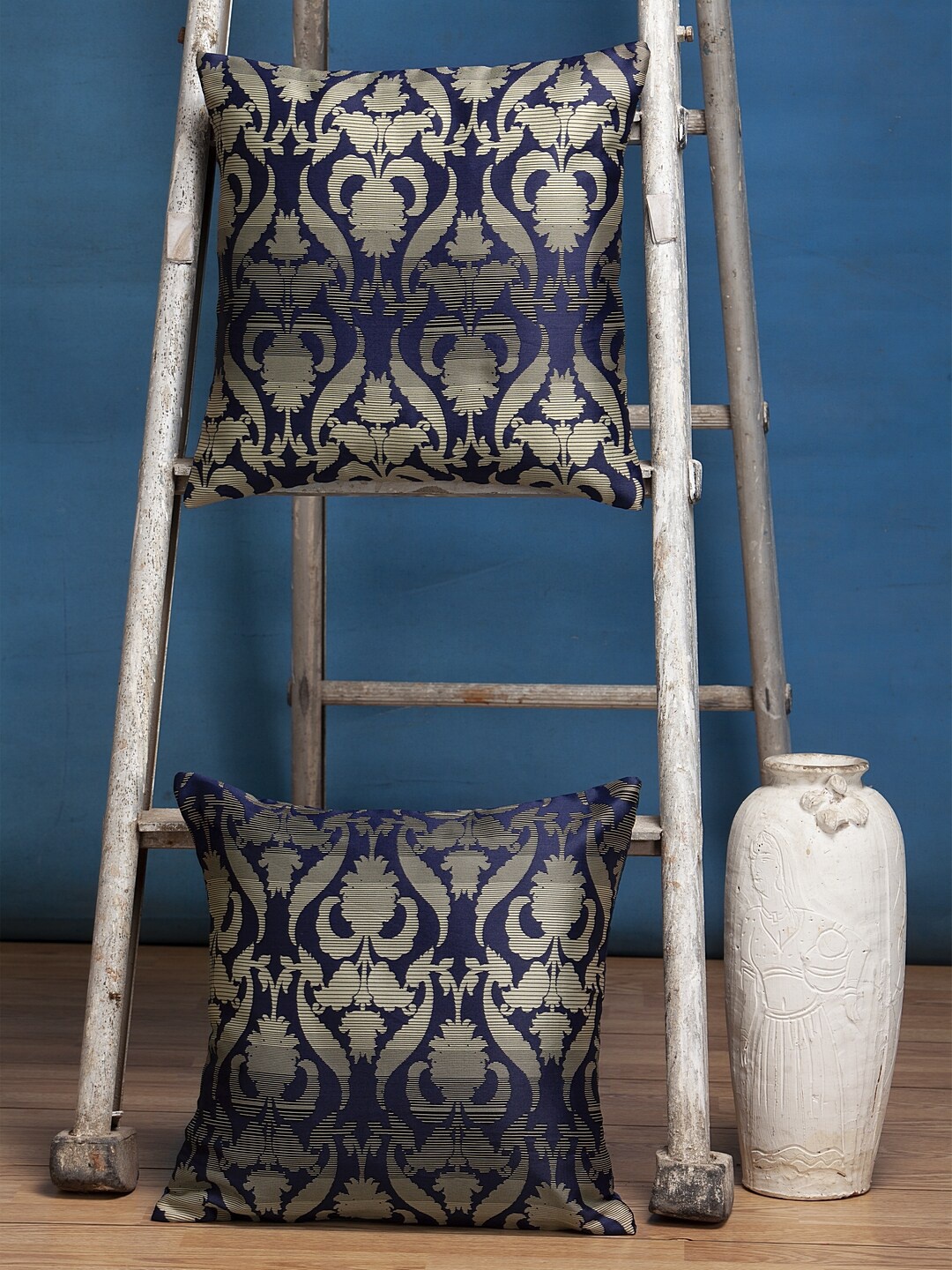 

Alina decor Blue & Gold-Toned Set of 2 Ethnic Motifs Brocade Square Cushion Covers