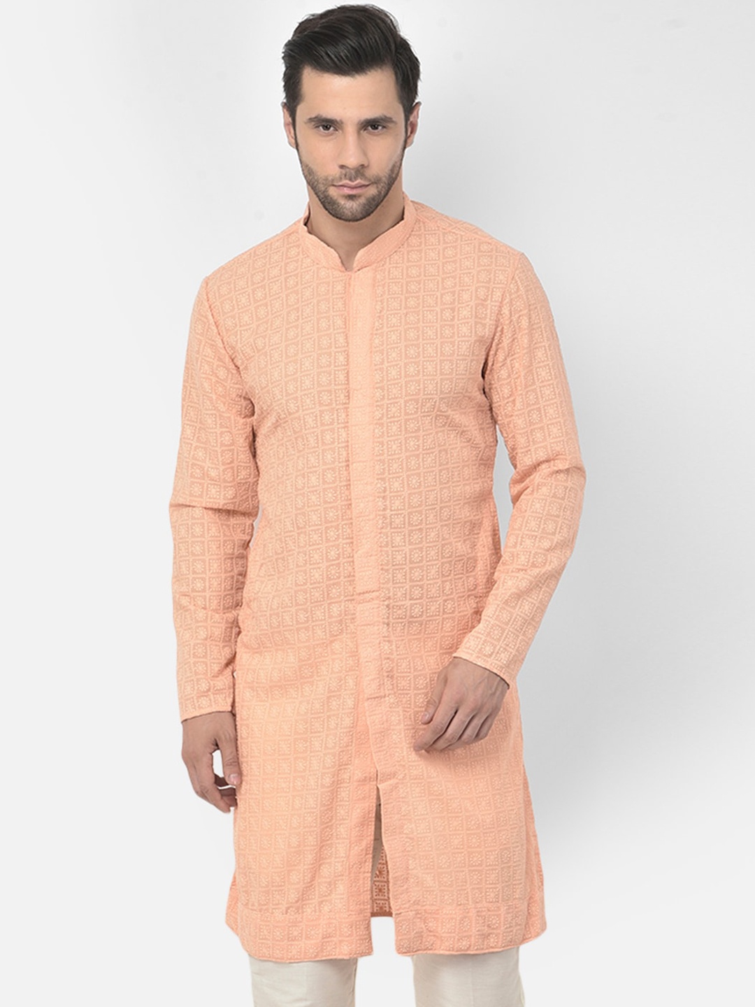 

DEYANN Men Peach-Coloured Embroidered Pure Cotton Chikankari Kurta