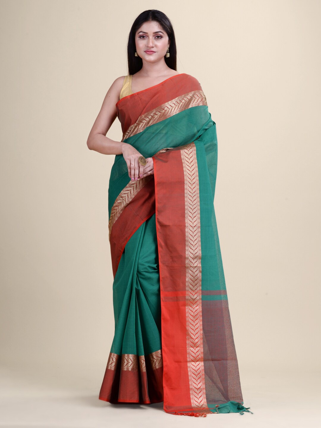 

Laa Calcutta Green & Red Zari Pure Cotton Taant Saree