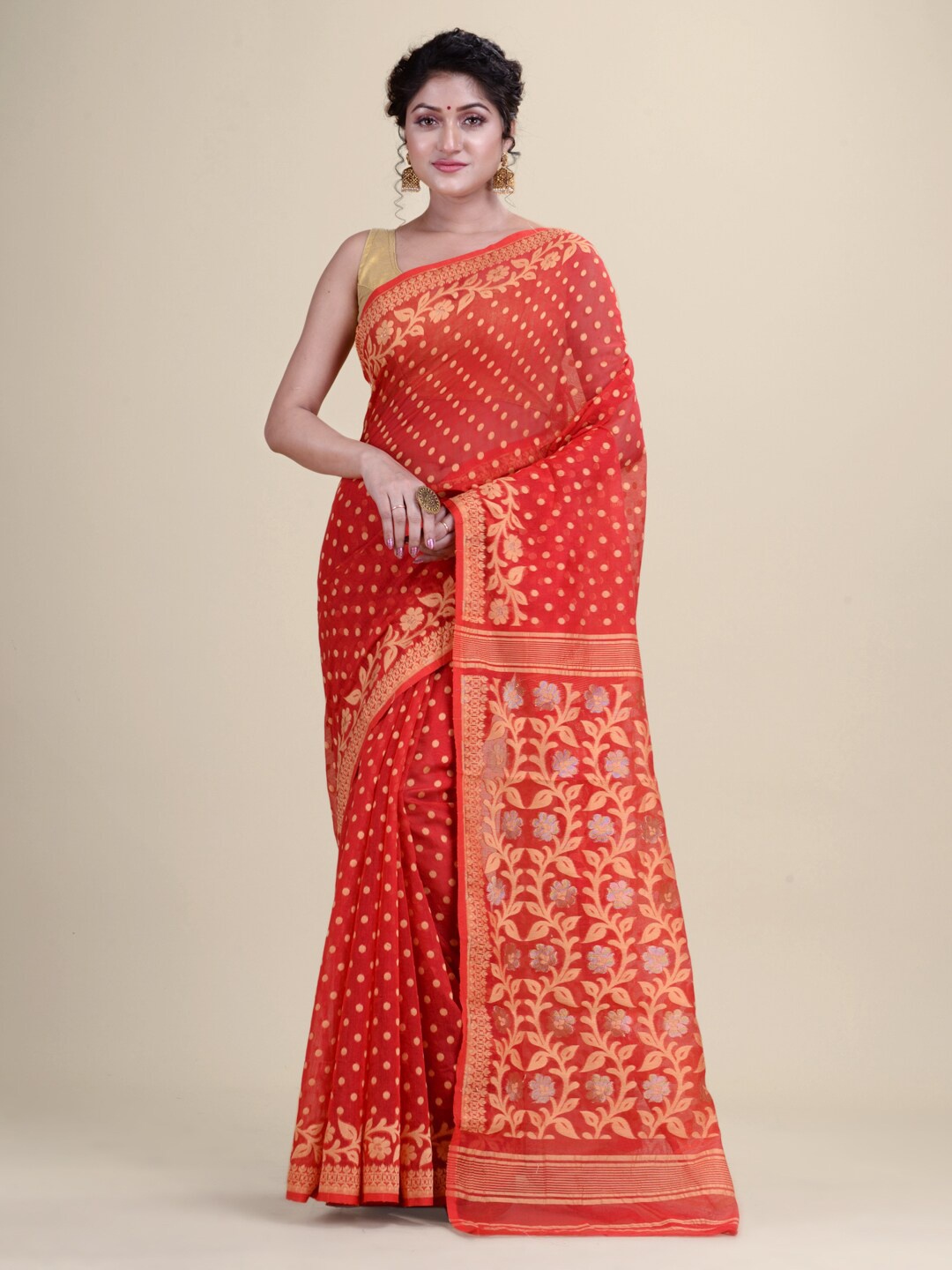 

Laa Calcutta Red & Gold-Toned Woven Design Jamdani Tant Silk Saree