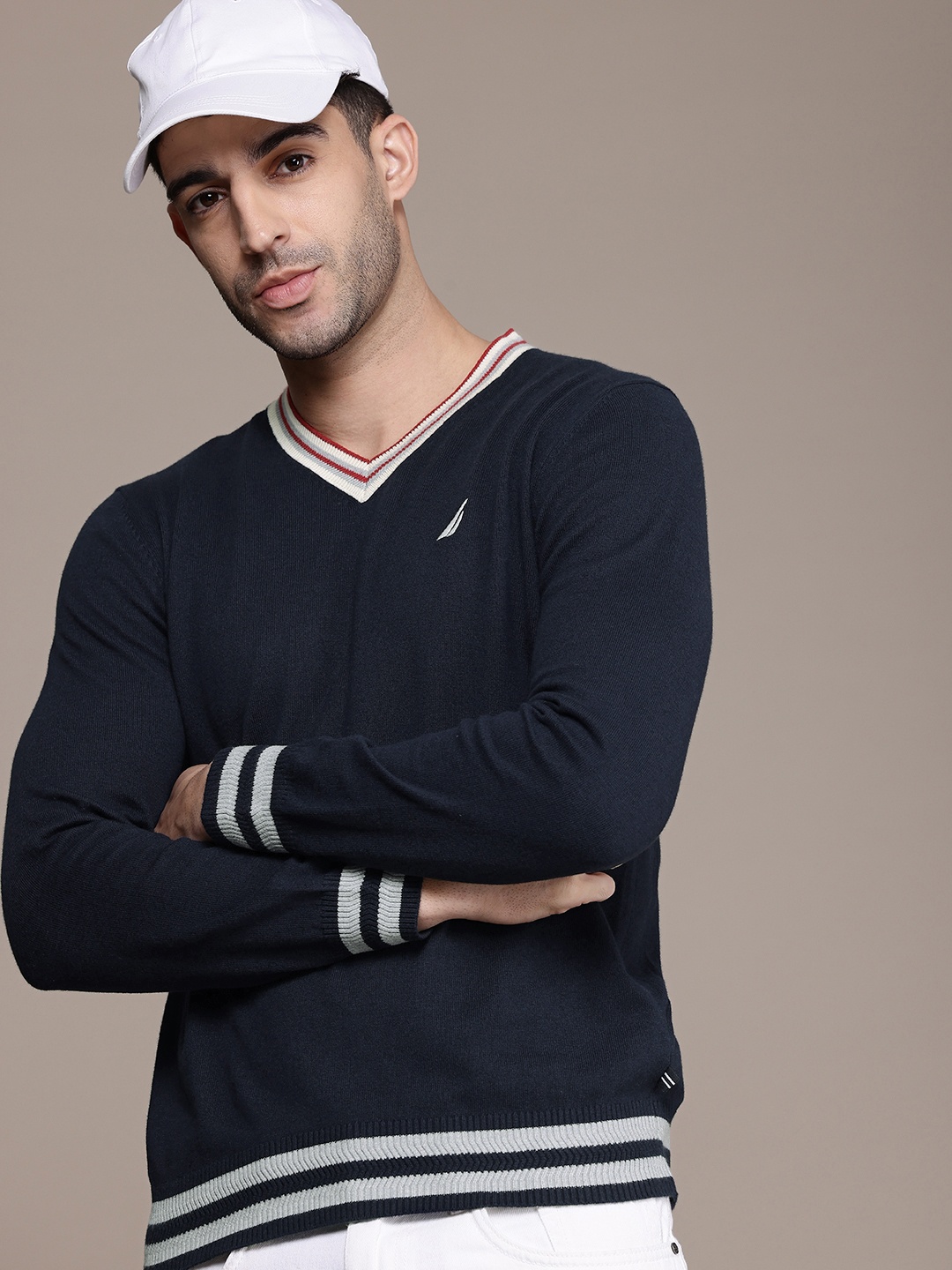 

Nautica V-Neck Solid Pullover, Navy blue