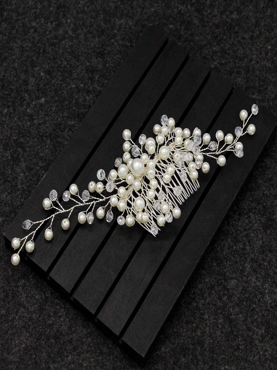 

AQUASTREET Women Silver-Toned & White Pearls Embellished Comb Pin