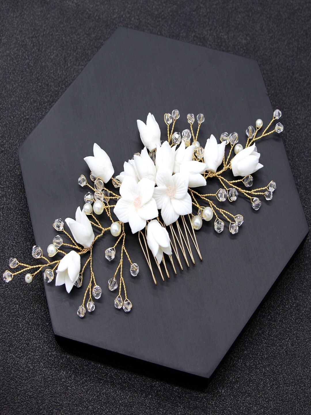 

AQUASTREET Women White & Gold-Toned Flower Embellished Comb Pin