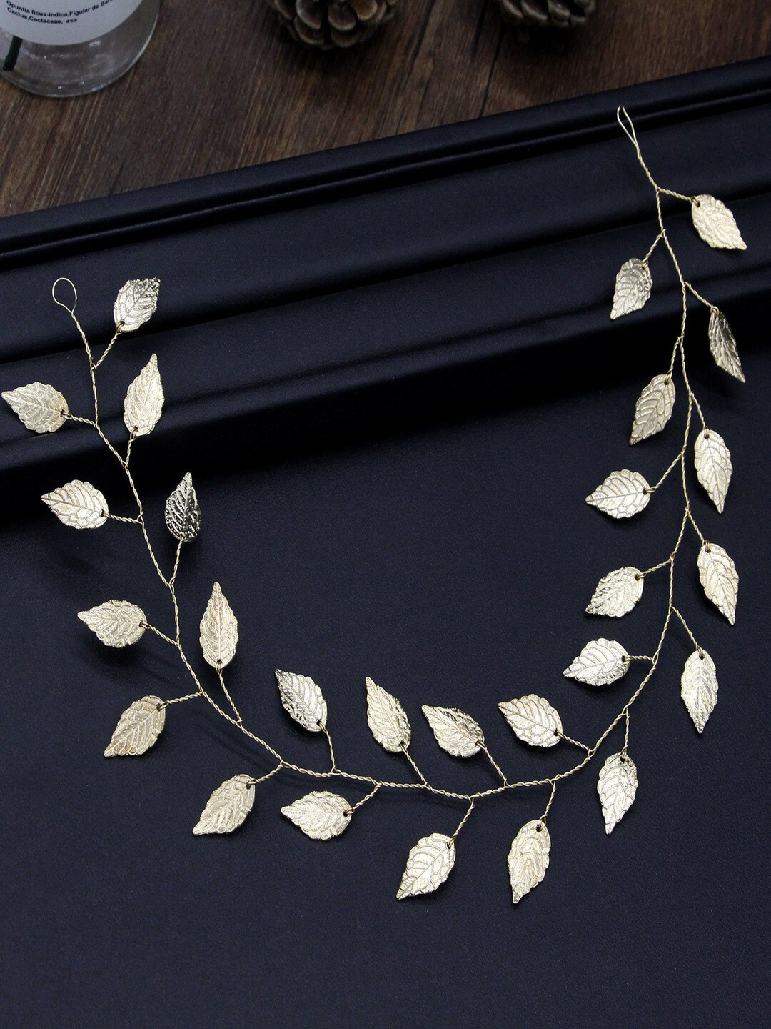 

AQUASTREET Women Gold-Toned Hairband