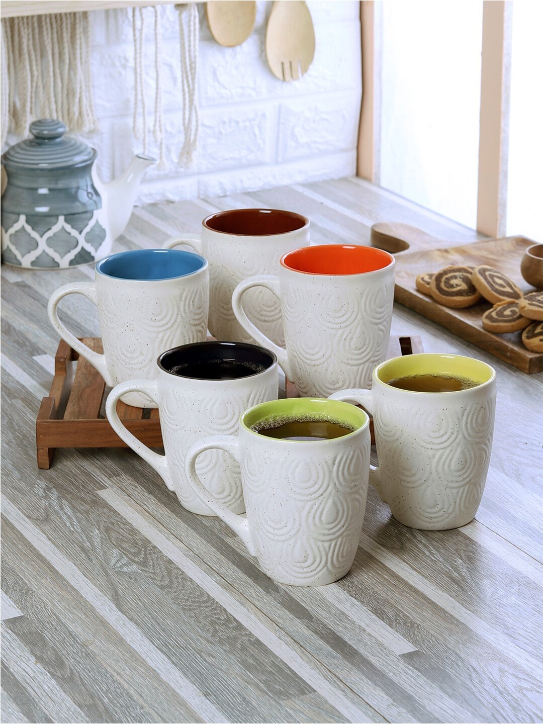 

CDI Set of 6 Ceramic Glossy Mugs with Tray, White
