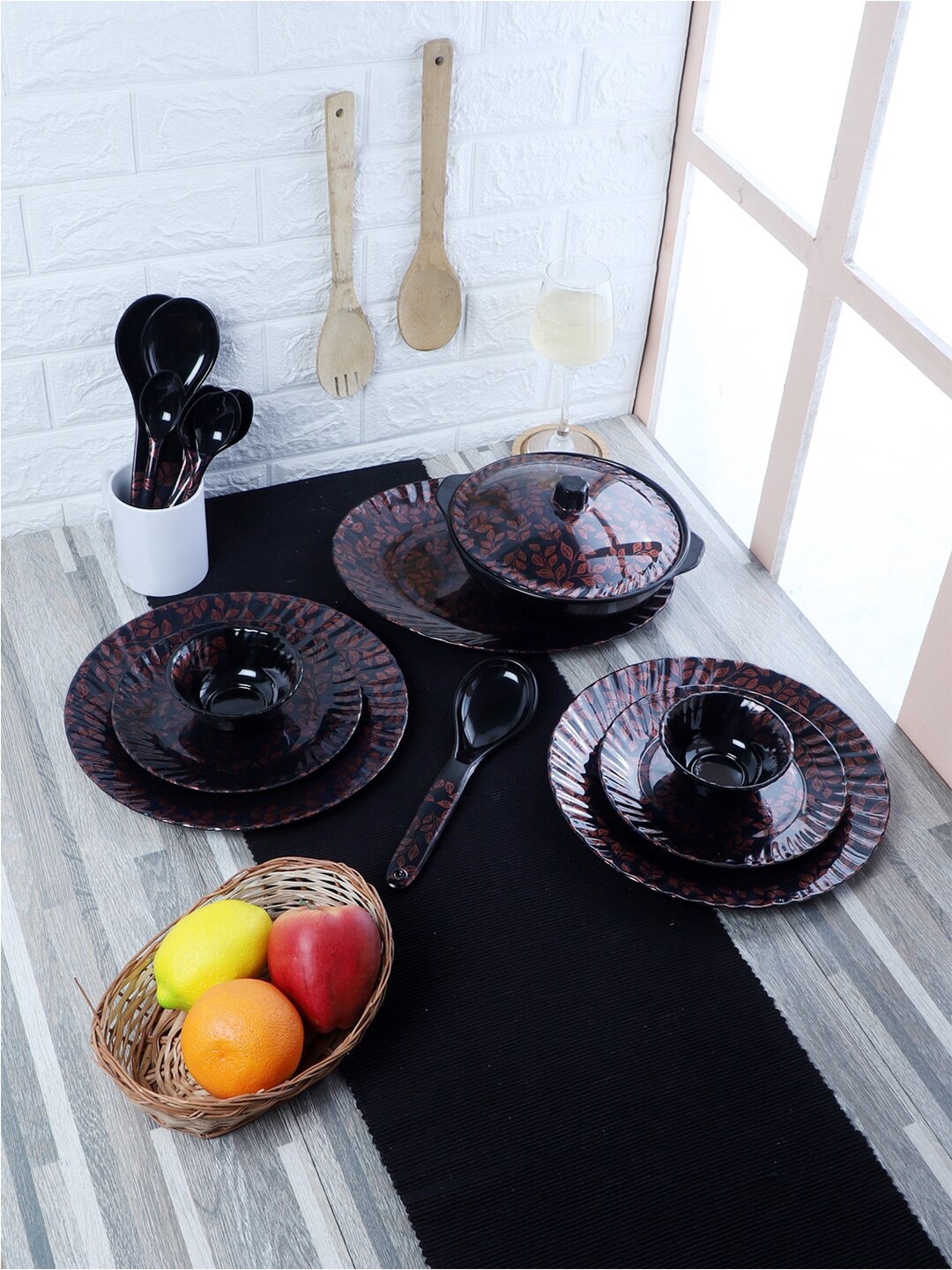 

CDI Black & Brown 40 Pieces Floral Printed Melamine Glossy Dinner Set