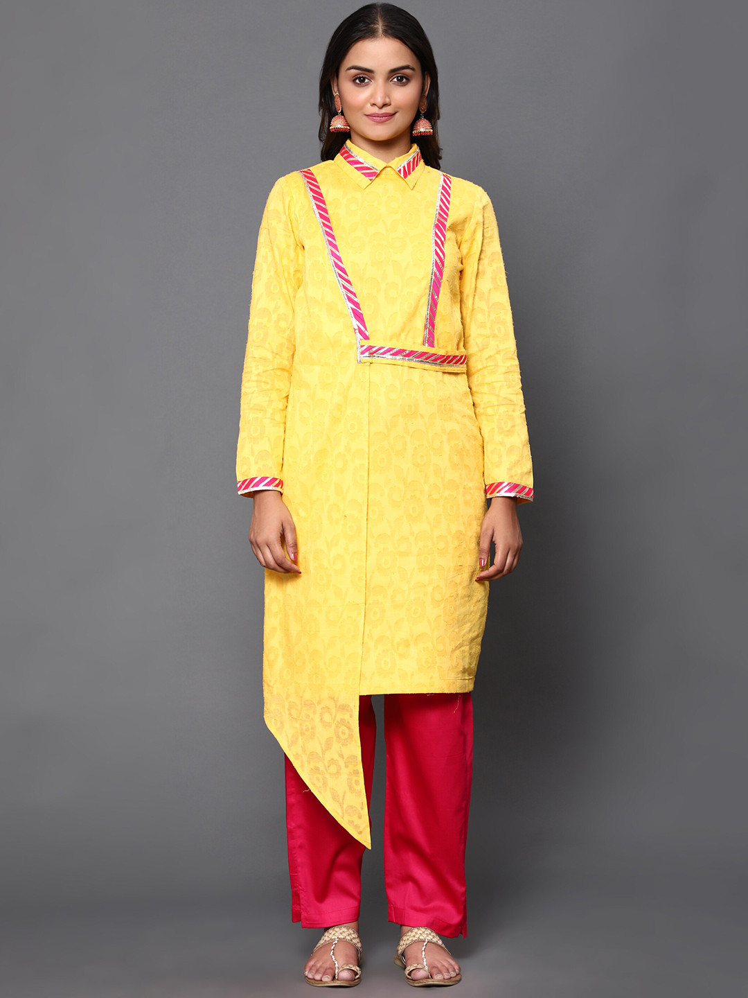 

KHUMAAR Shuchi Bhutani Women Yellow & Pink Floral Yoke Design Jacquard Kurta