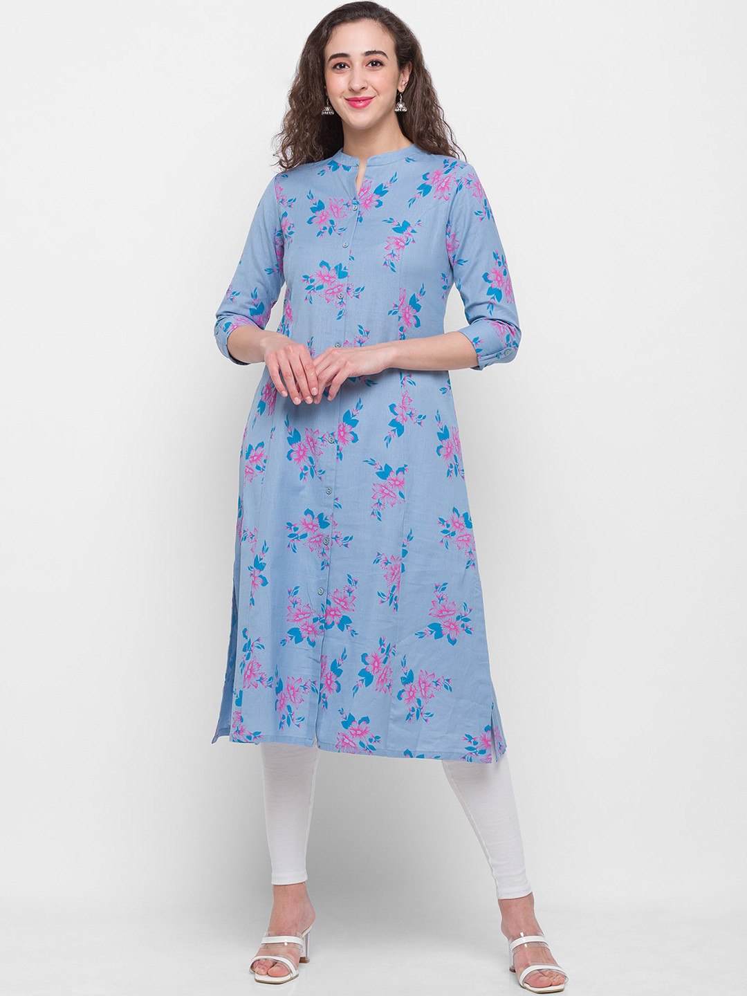 

Globus Women Blue Floral Printed Kurta