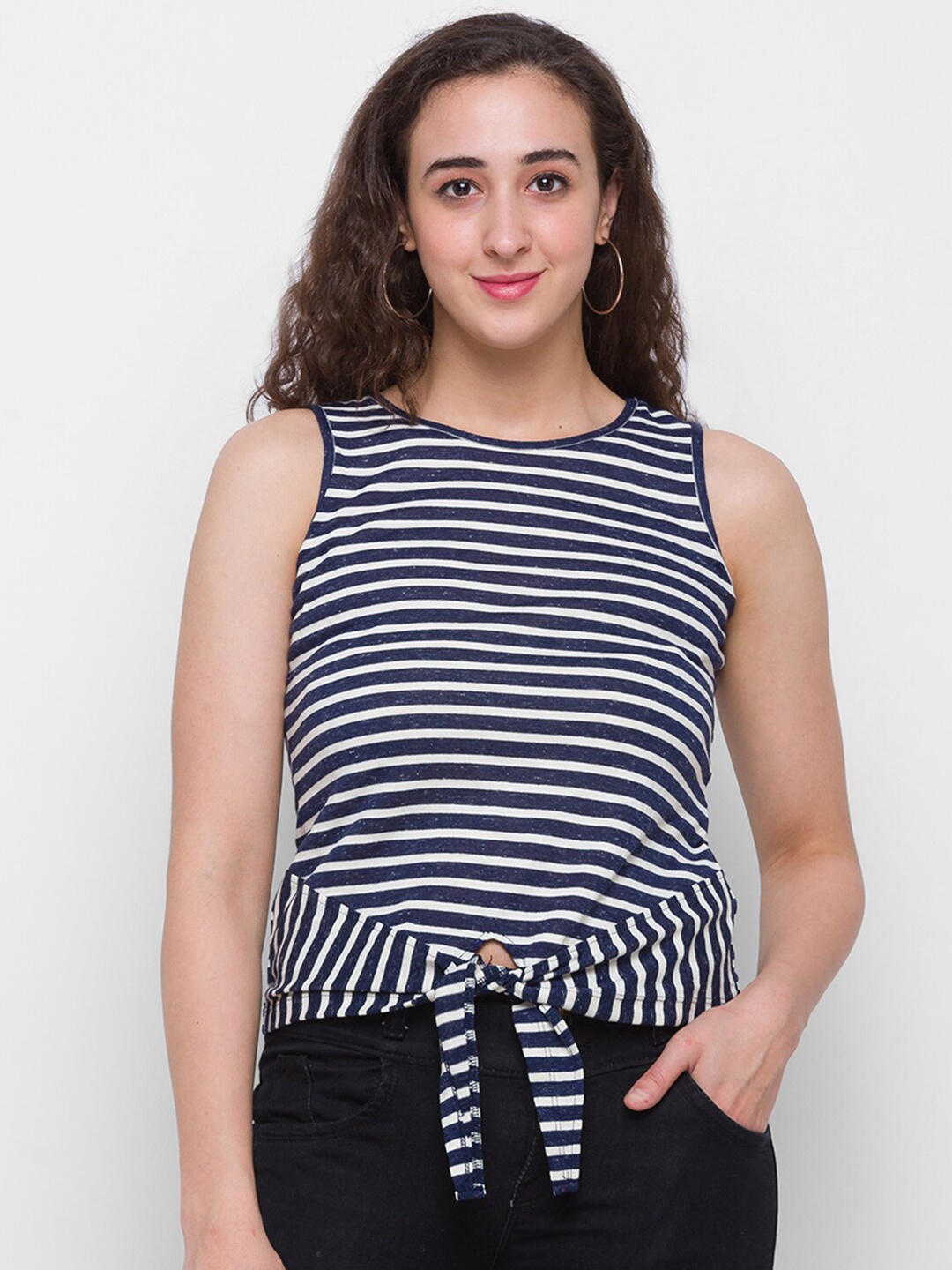 

Globus Navy Blue Striped Top