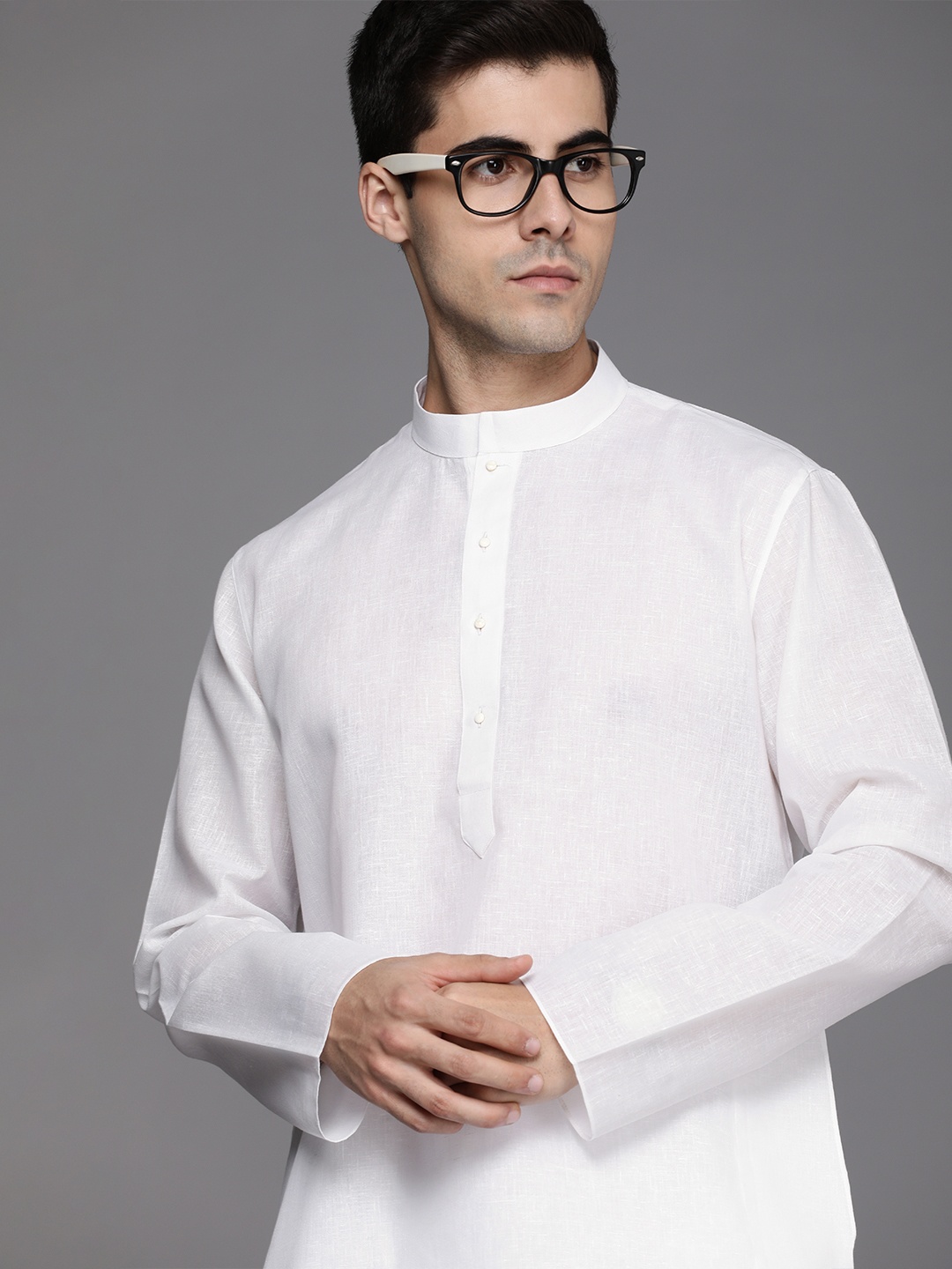 

Manyavar Men White Kurta with Pyjamas