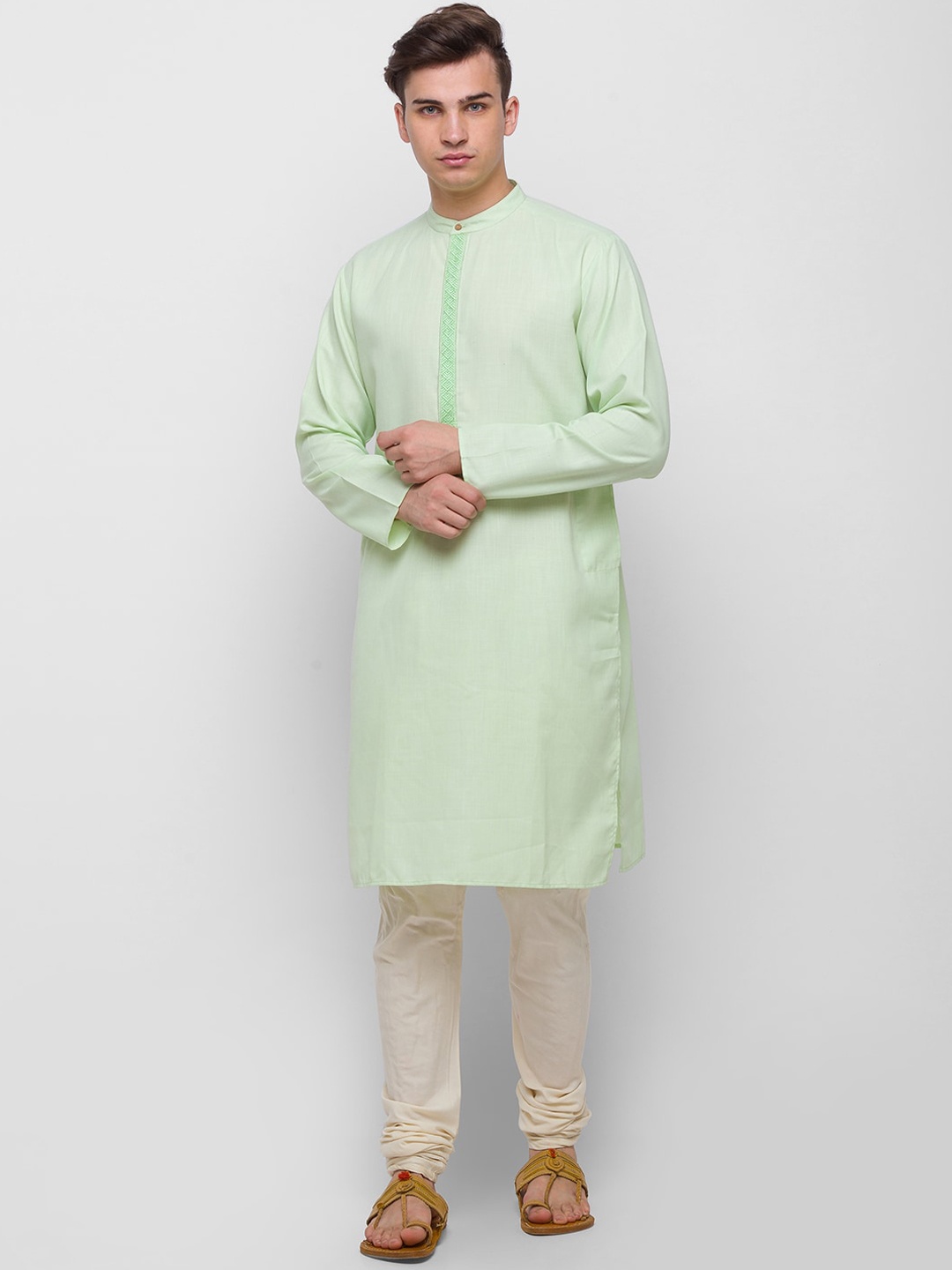 

Globus Men Green Thread Work Pure Cotton Kurta