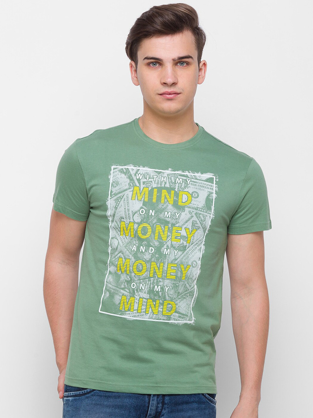

Globus Men Green Typography Printed Pure Cotton Applique Slim Fit T-shirt