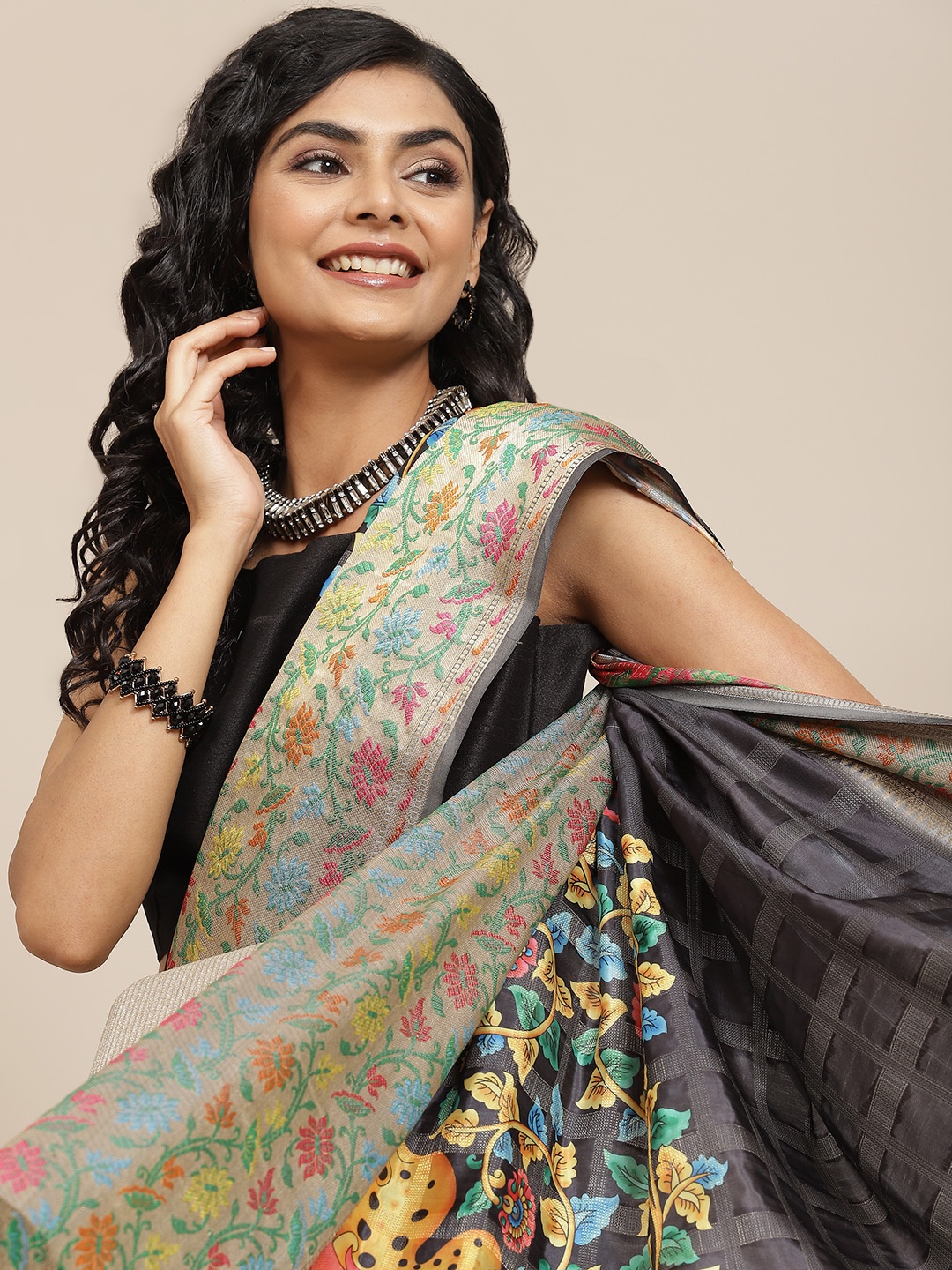 

Silk Land Charcoal Grey & Beige Checked Zari Kanjeevaram Saree