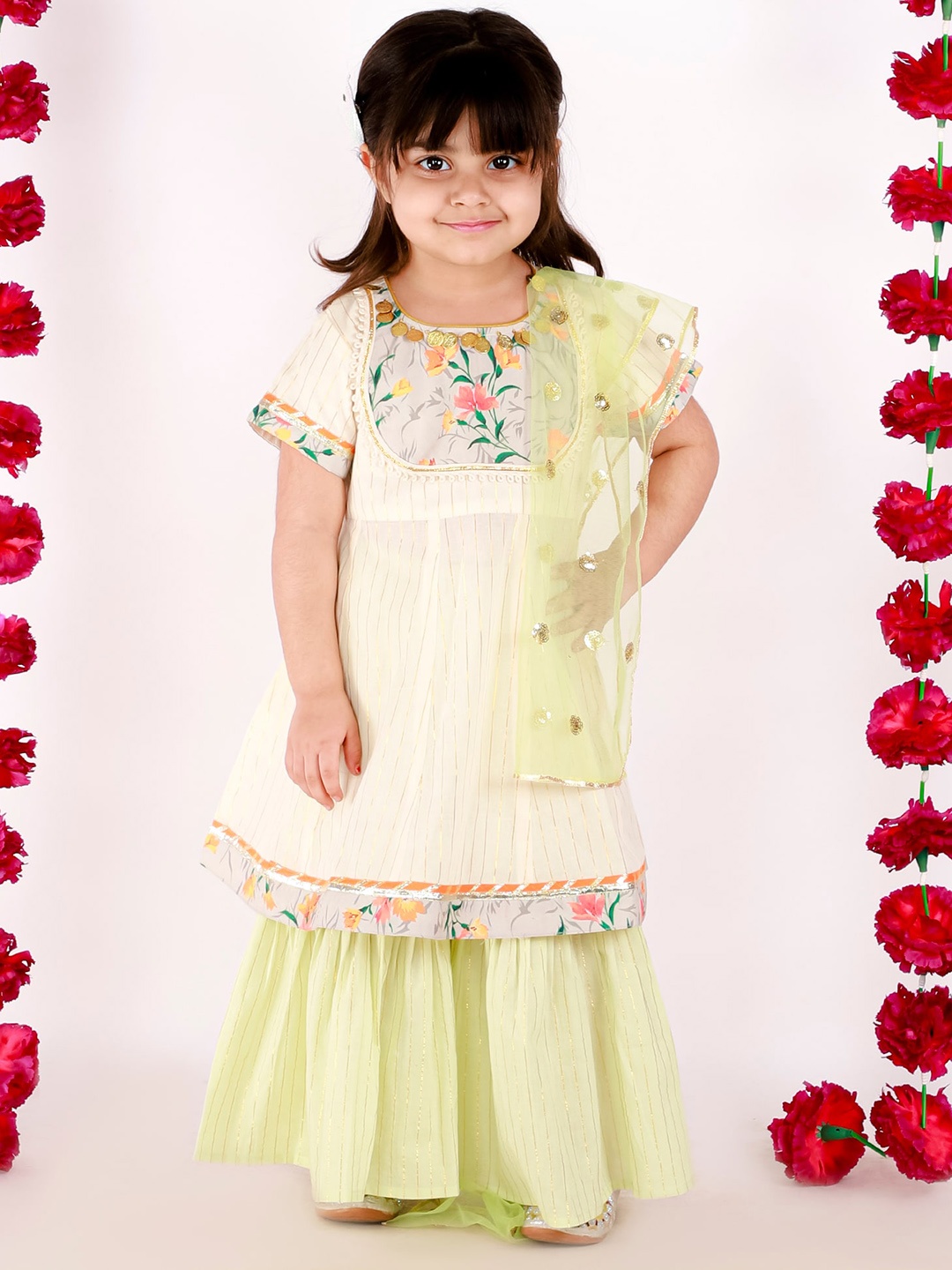 

Little Bansi Girls Green Floral Print Pure Cotton Kurta Set