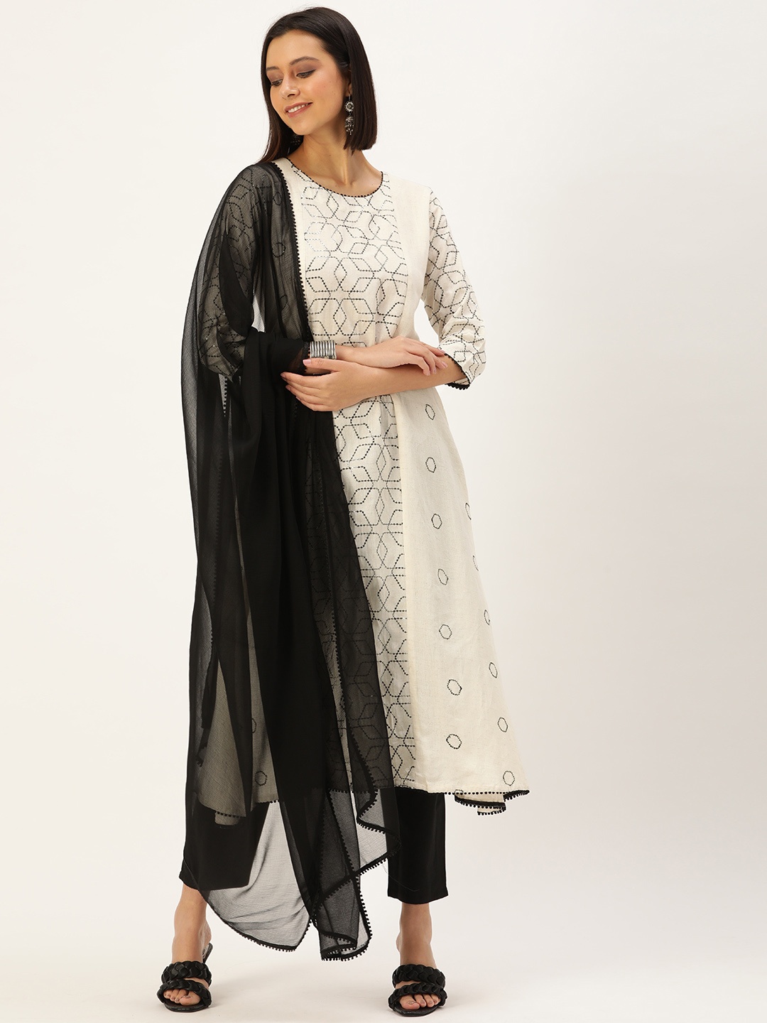 

heemara Women Off White Printed Pure Cotton Kurta with Trousers & With Dupatta