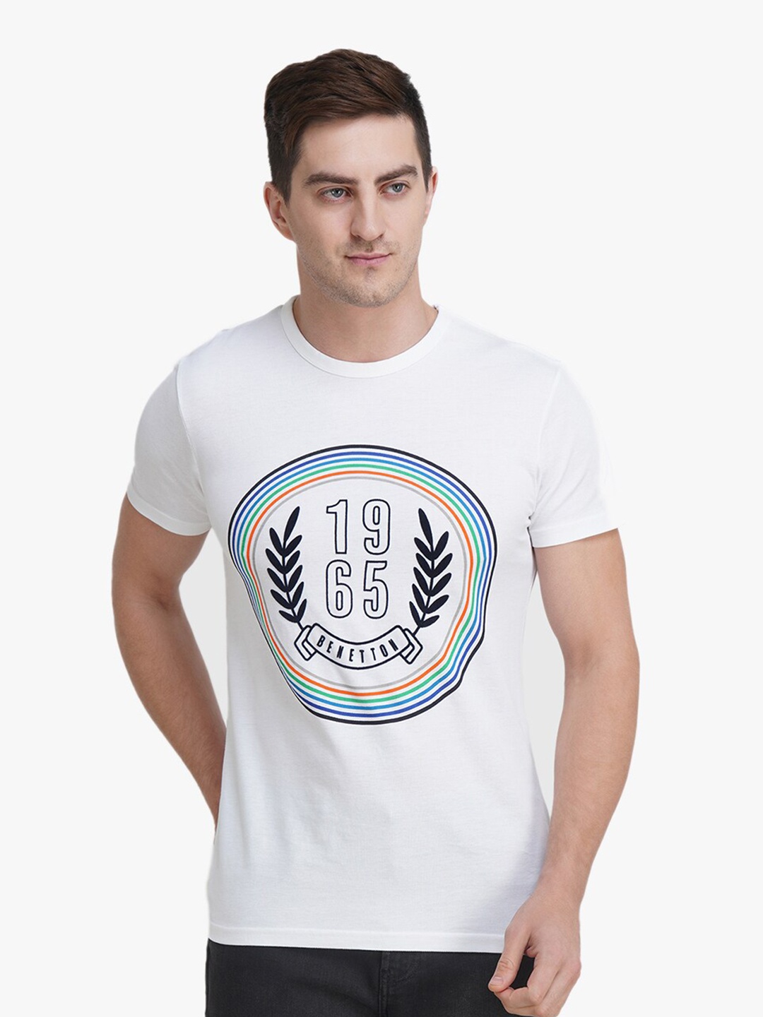 

United Colors of Benetton Men White Printed Applique T-shirt