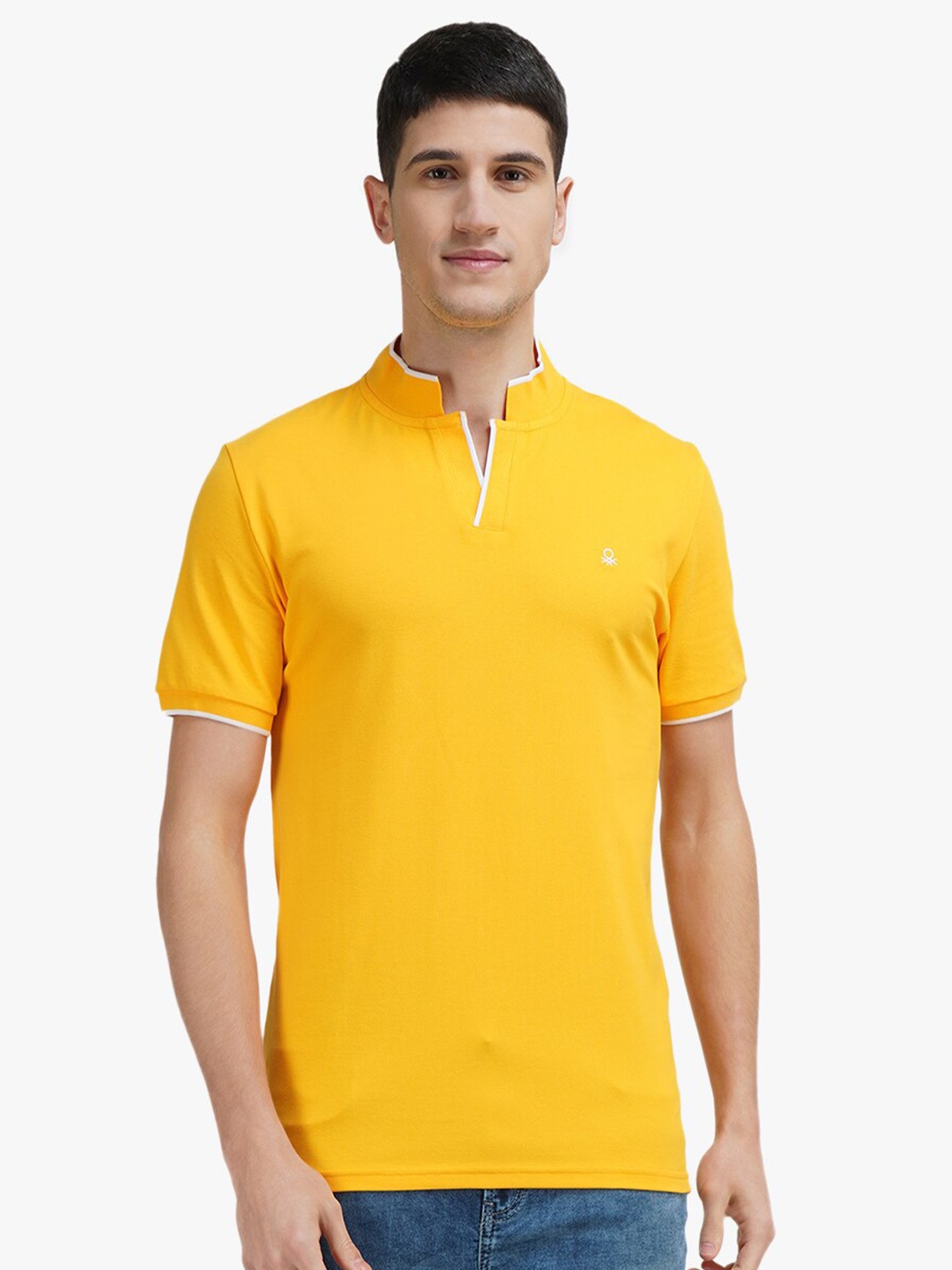 

United Colors of Benetton Men Yellow Henley Neck Regular Fit T-shirt