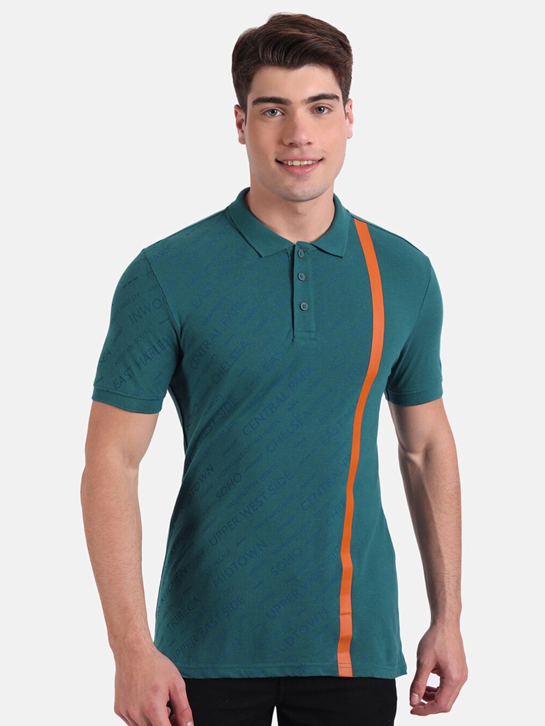 

United Colors of Benetton Men Green Polo Collar Applique T-shirt
