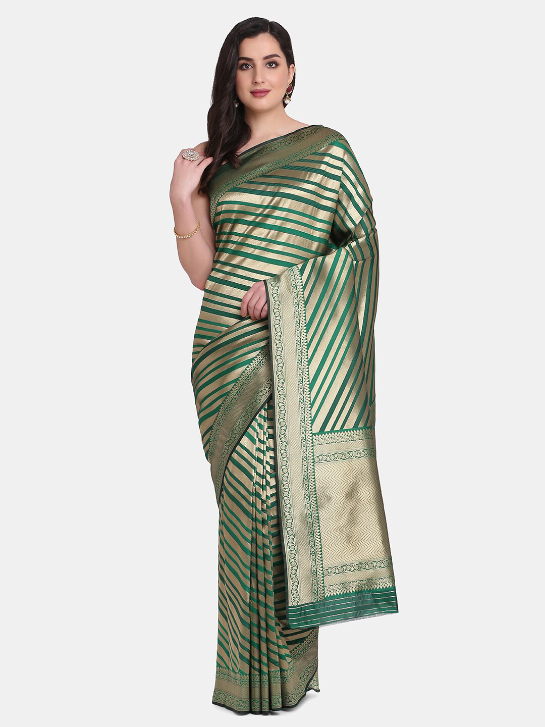

BOMBAY SELECTIONS Green & Gold-Toned Woven Design Zari Pure Silk Kanjeevaram Saree