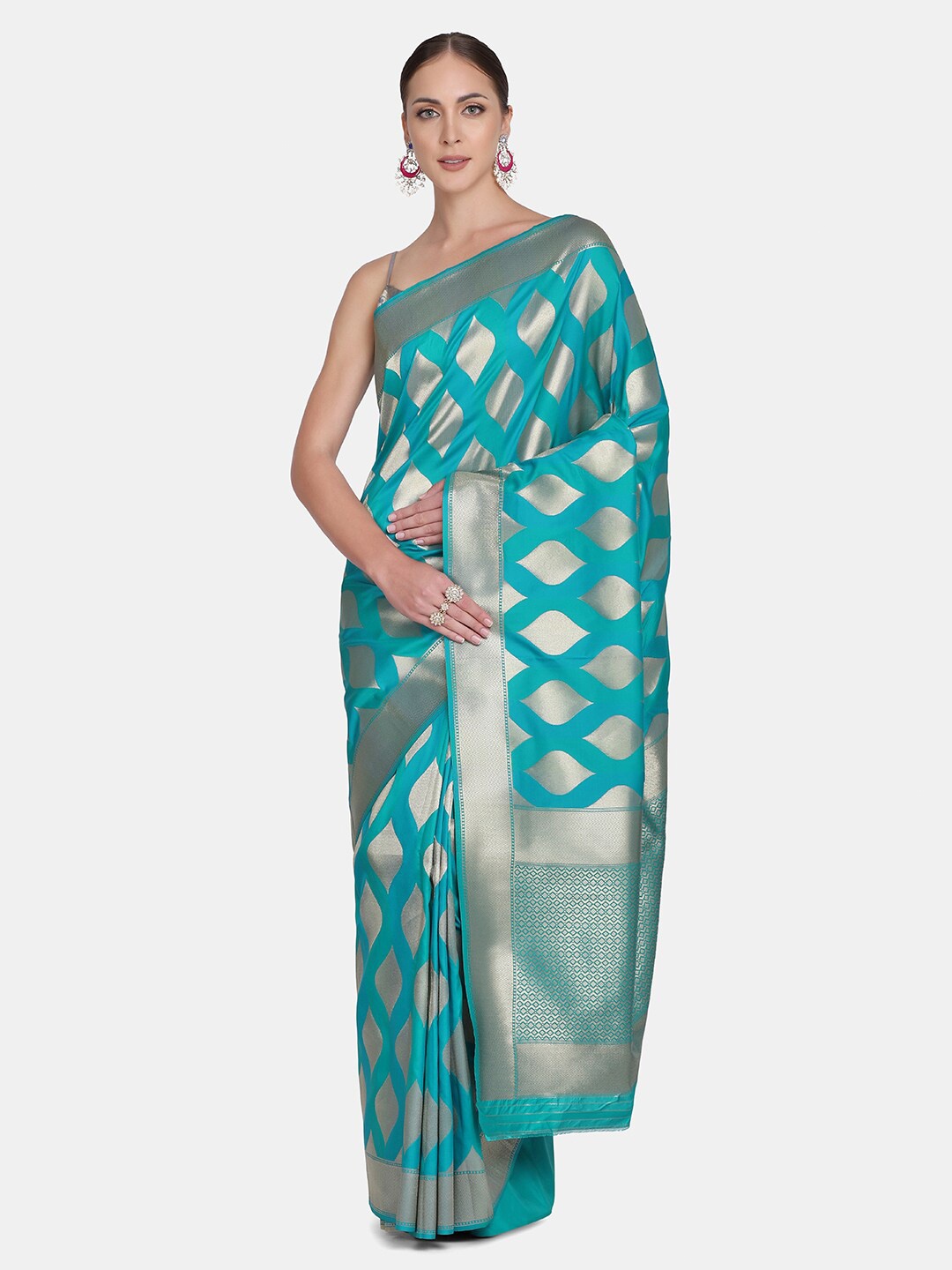 

BOMBAY SELECTIONS Blue & Silver-Toned Woven Design Zari Pure Silk Kanjeevaram Saree