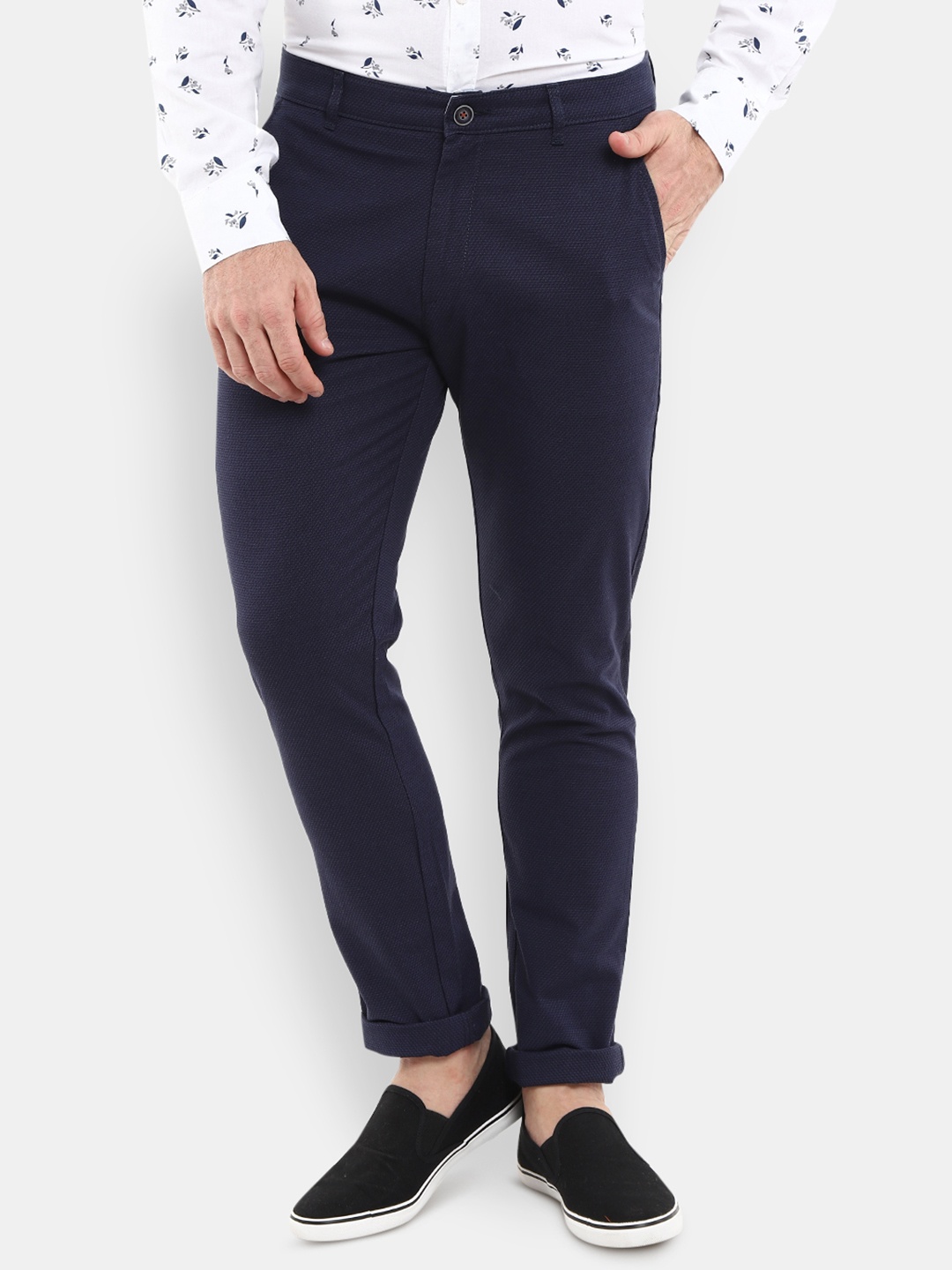 

V-Mart Men Navy Blue Slim Fit Easy Wash Chinos Trousers