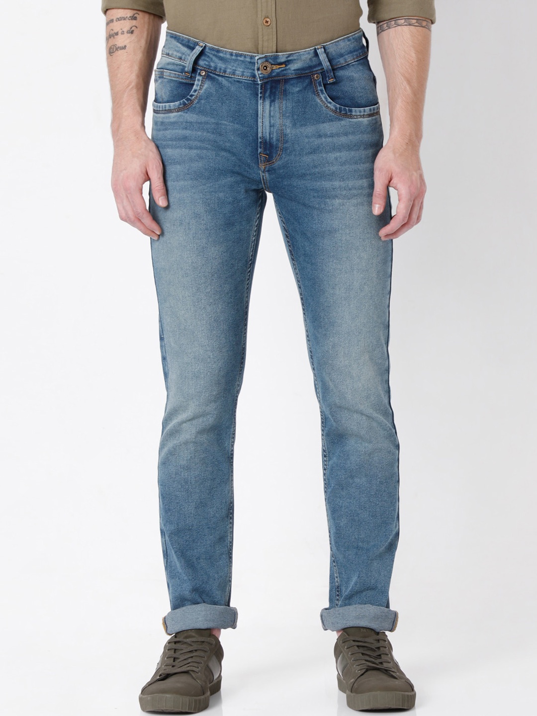 

Mufti Men Blue Slim Fit Heavy Fade Stretchable Jeans