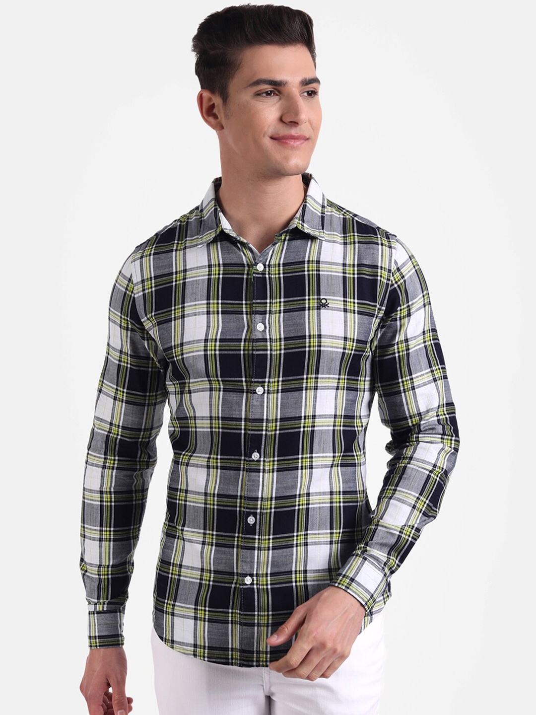

United Colors of Benetton Men White Slim Fit Tartan Checks Checked Casual Shirt