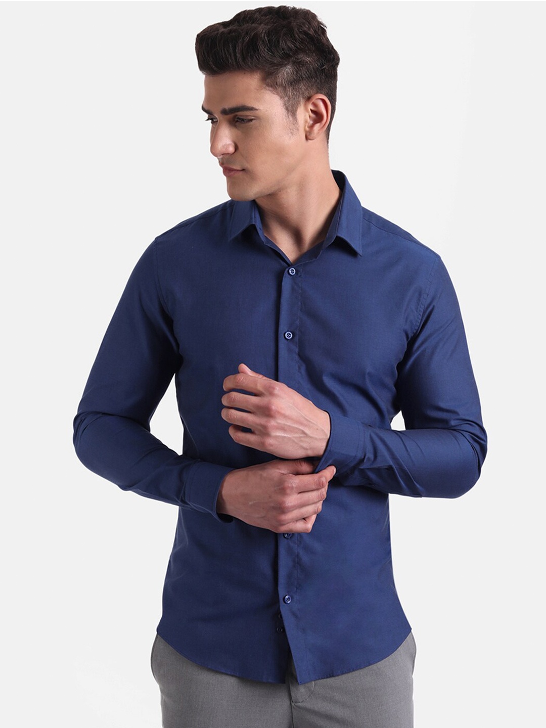 

United Colors of Benetton Men Blue Slim Fit Semiformal Shirt