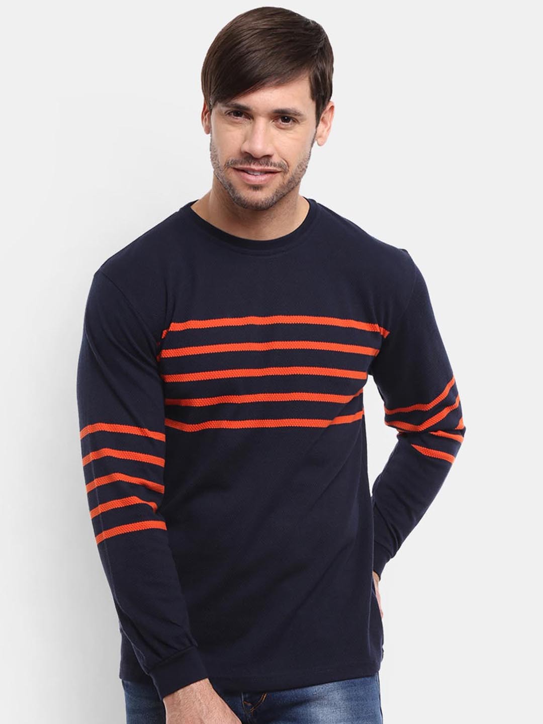 

V-Mart Men Navy Blue Striped T-shirt