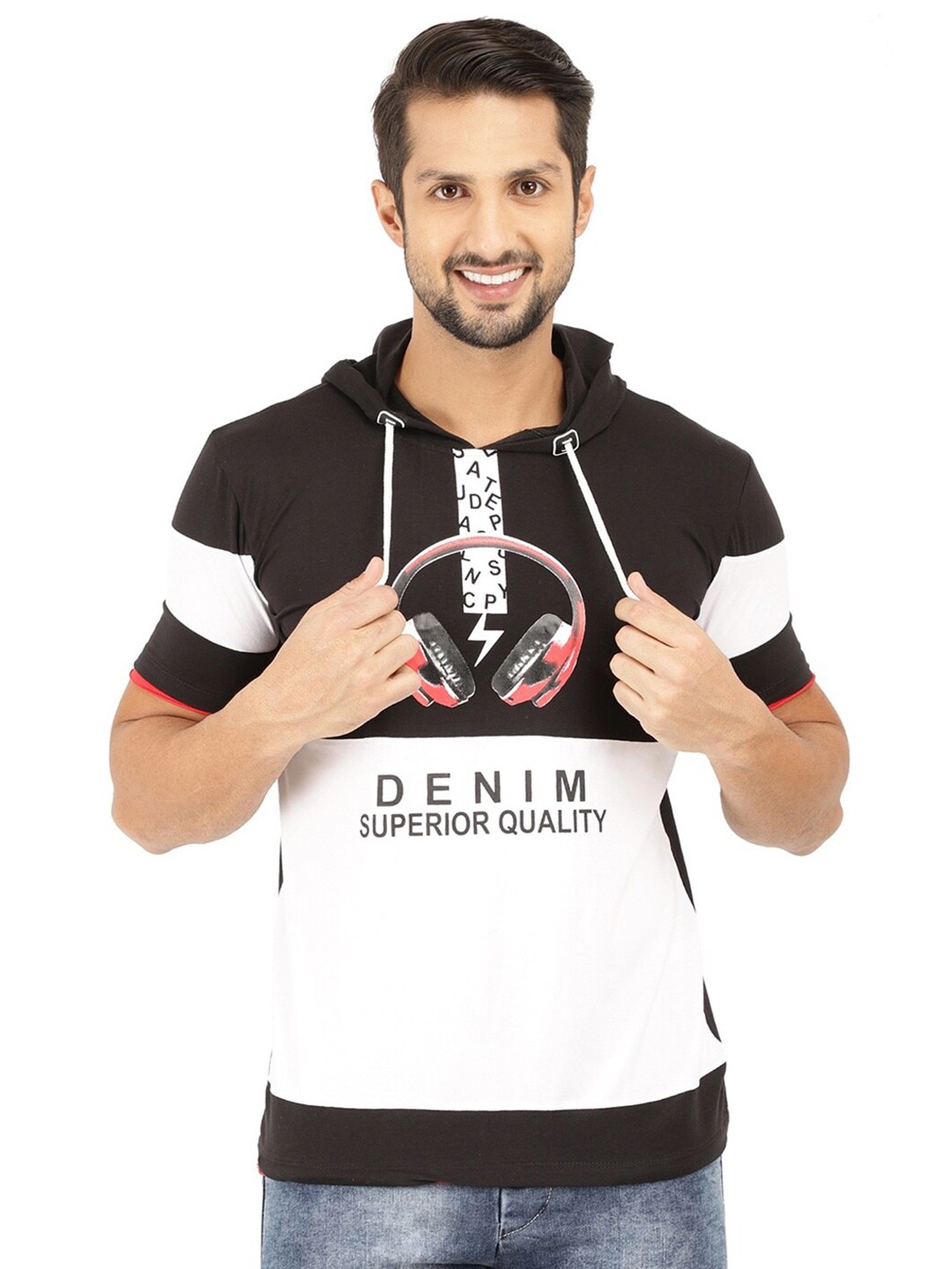 

V-Mart Men Black & White Printed T-shirt