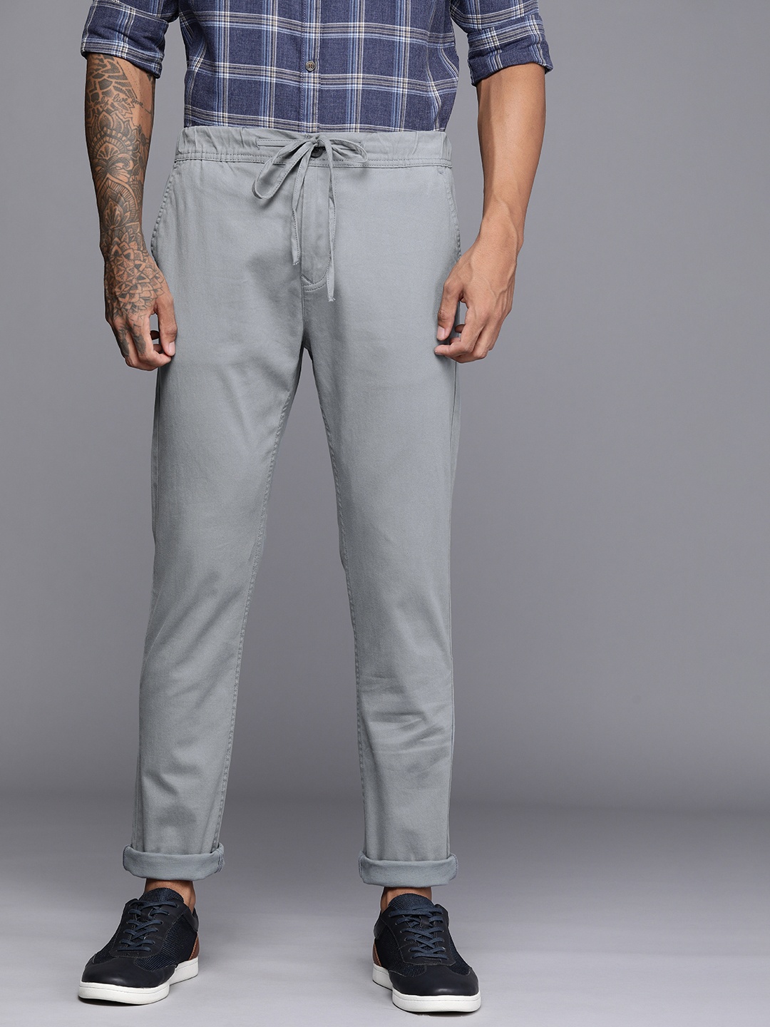 

WROGN Men Grey Slim Fit Chinos Trousers