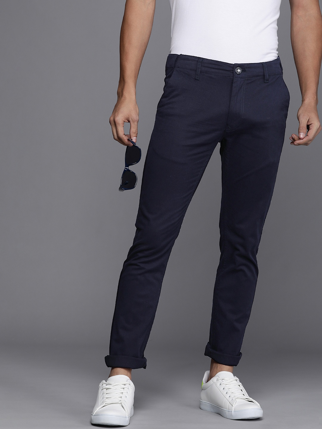 

WROGN Men Slim Fit Trousers, Navy blue