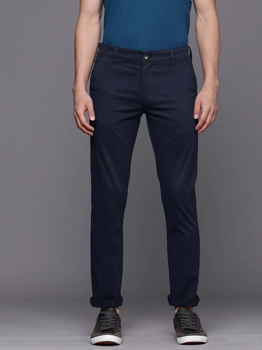 

WROGN Men Navy Blue Solid Mid Rise Casual Chinos Trousers