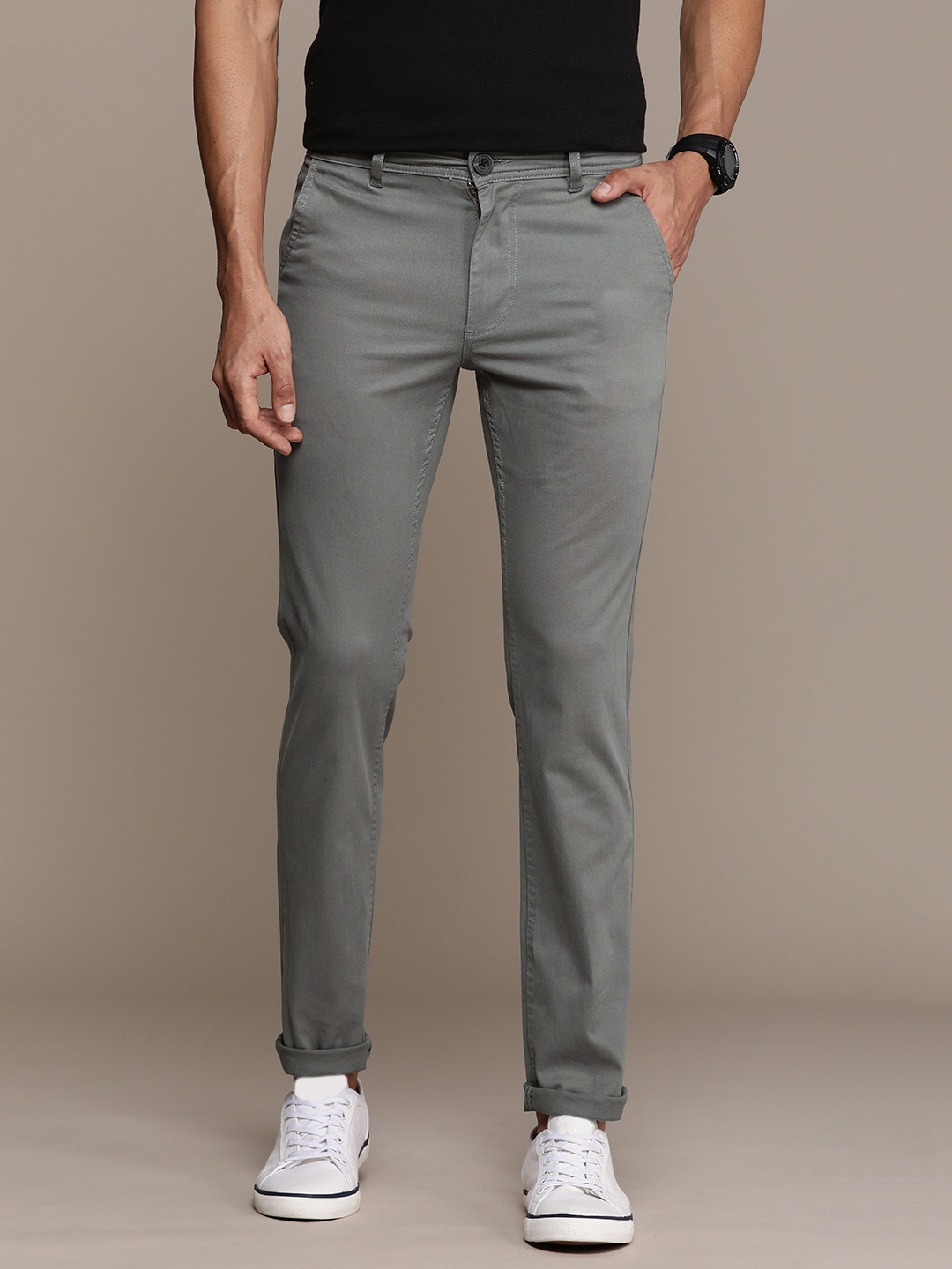 

WROGN Men Slim Fit Trousers, Grey