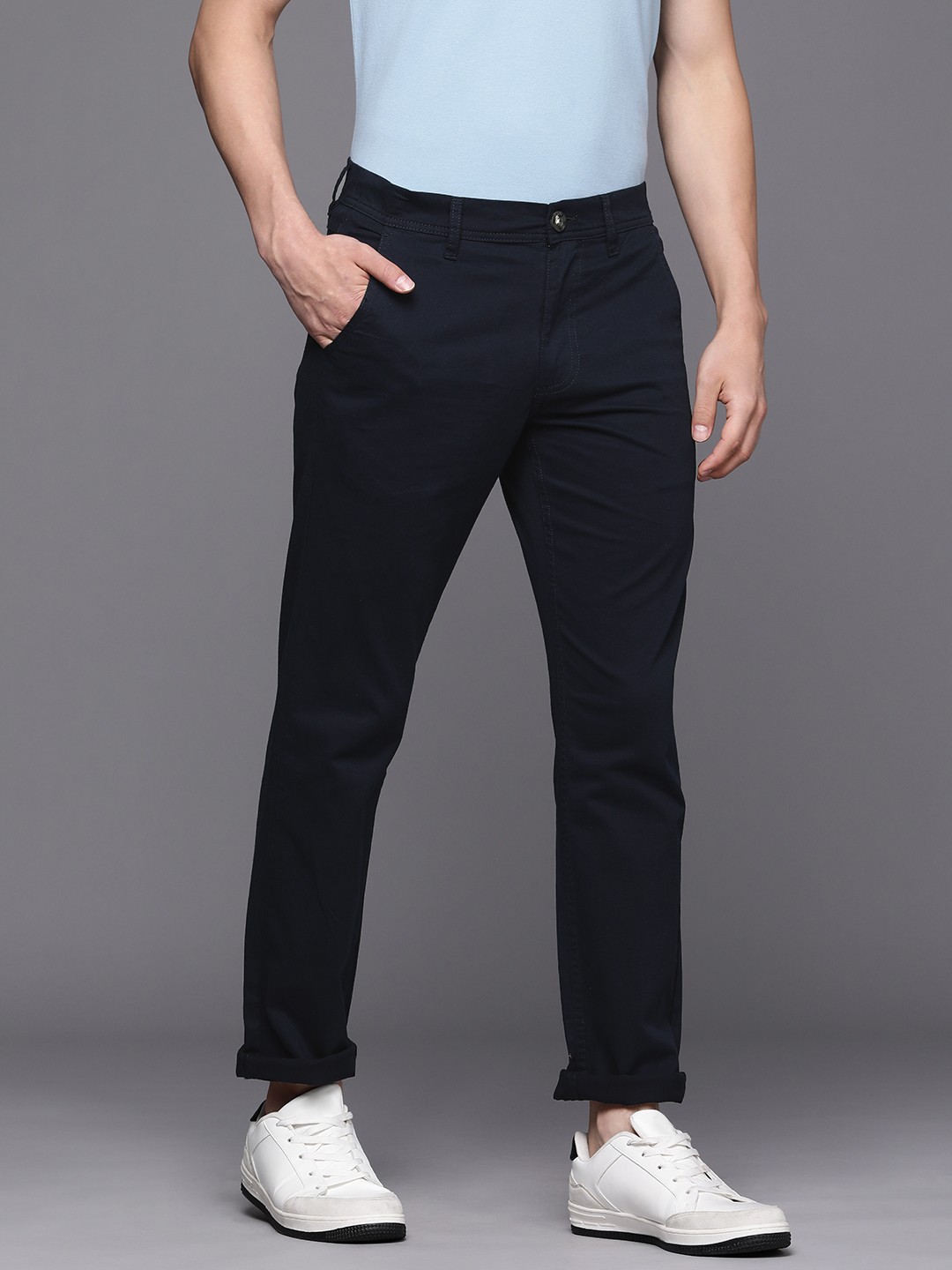 

WROGN Men Navy Blue Solid Mid Rise Casual Chinos Trousers