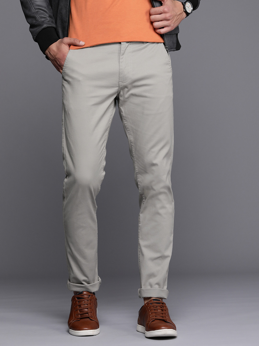 

WROGN Men Cream Original Solid Chinos Trousers