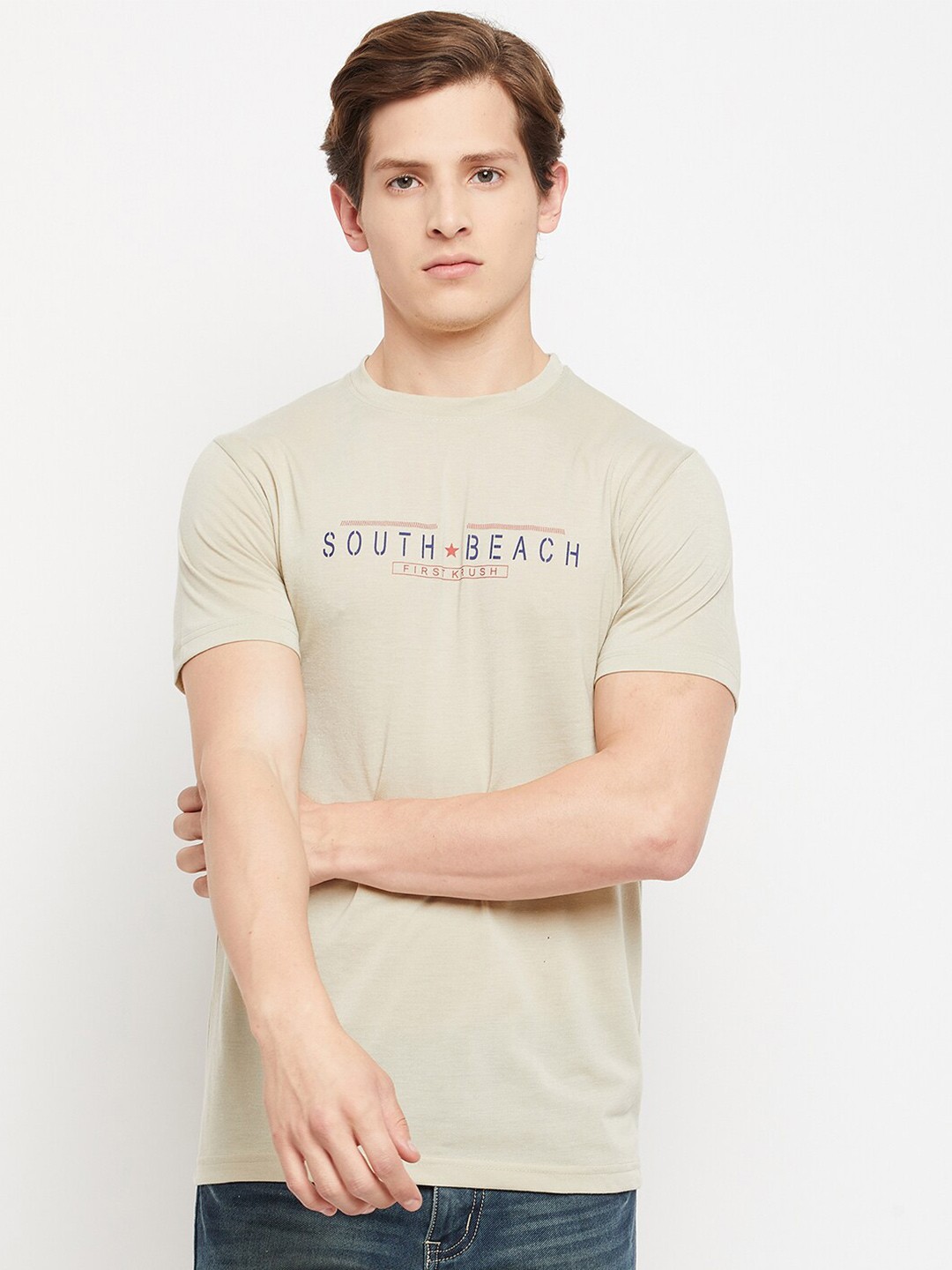 

FirstKrush Men Grey Typography Printed Cotton T-shirt