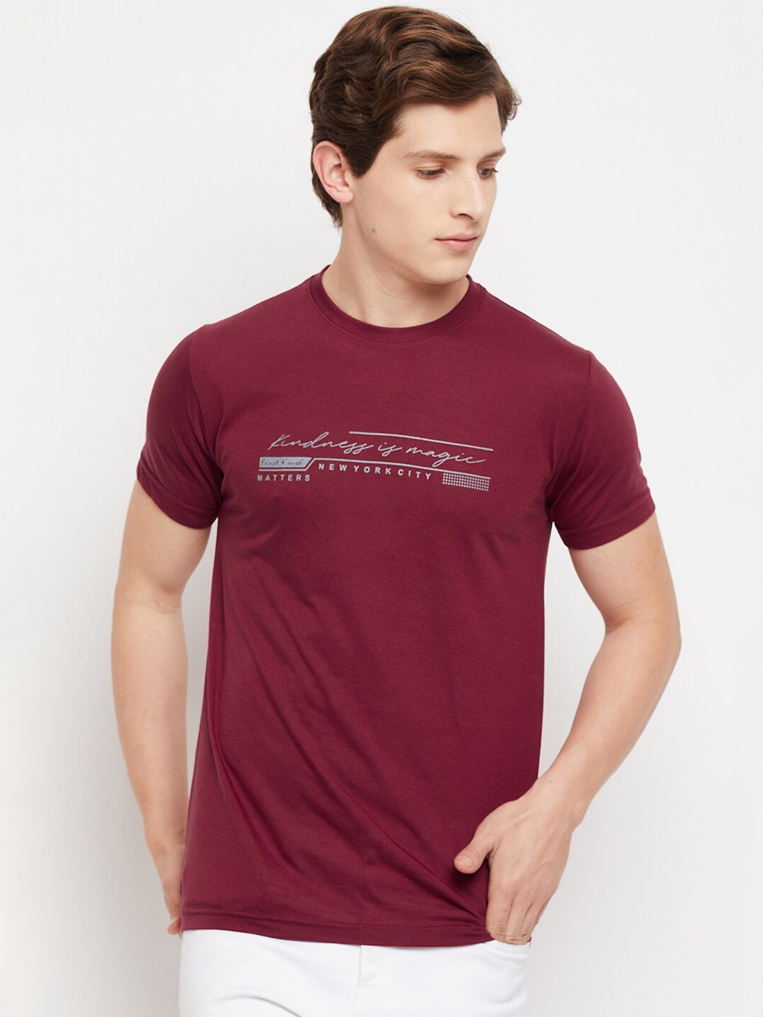 

FirstKrush Men Maroon Typography Print Cotton T-shirt