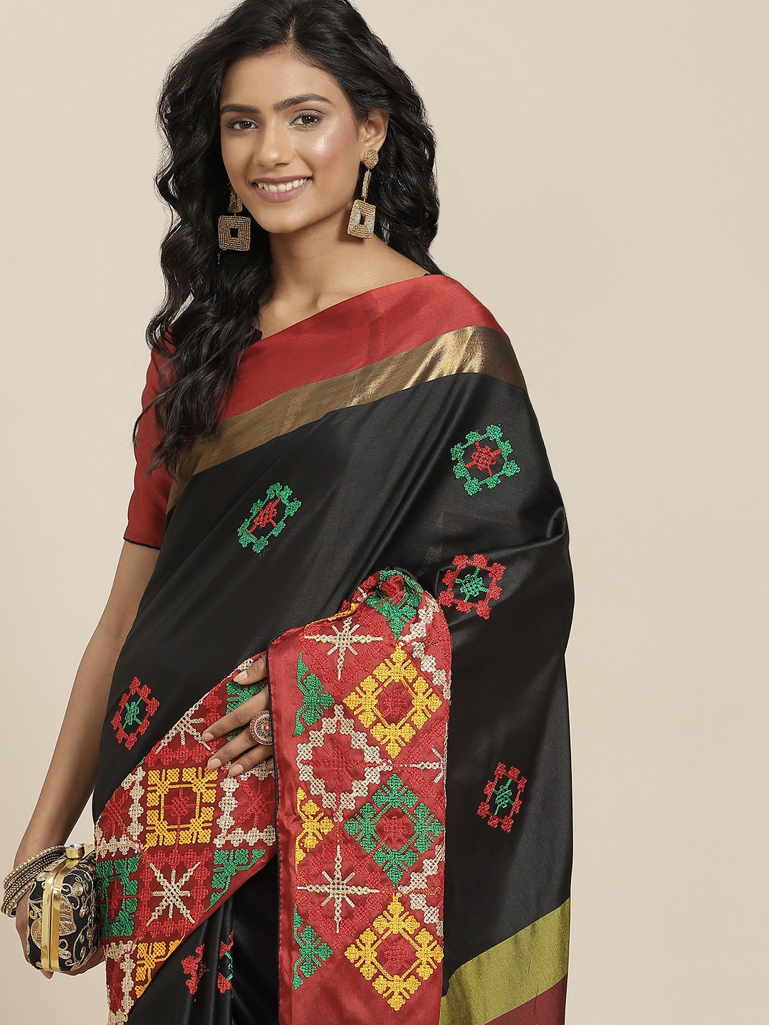 

SERONA FABRICS Black & Red Ethnic Motifs Silk Cotton Saree