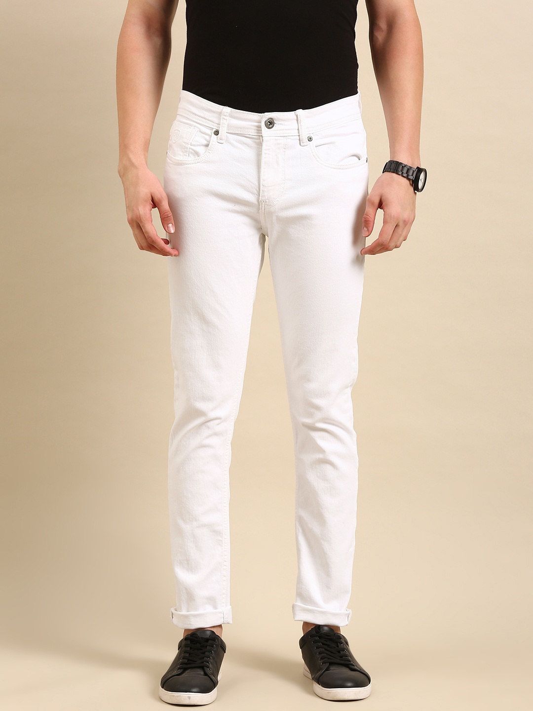 

Being Human Men White Comfort Slim Fit Mid-Rise Clean Look Jeans