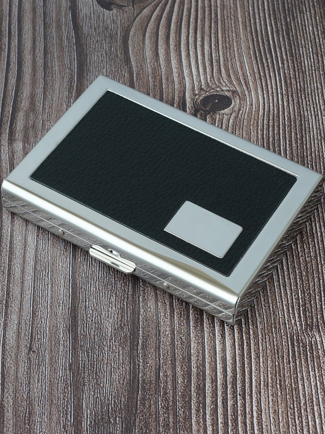

Style SHOES Unisex Black & Silver-Toned Colourblocked PU Card Holder