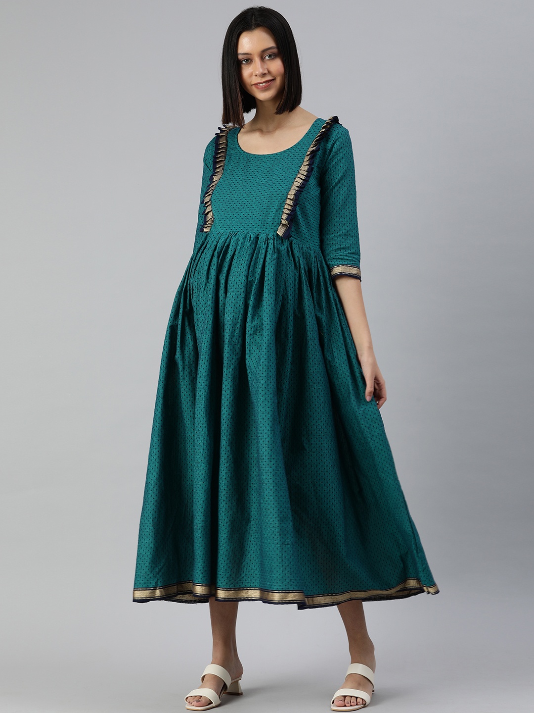 

Swishchick Green & Navy Blue Maternity Maxi Midi Dress