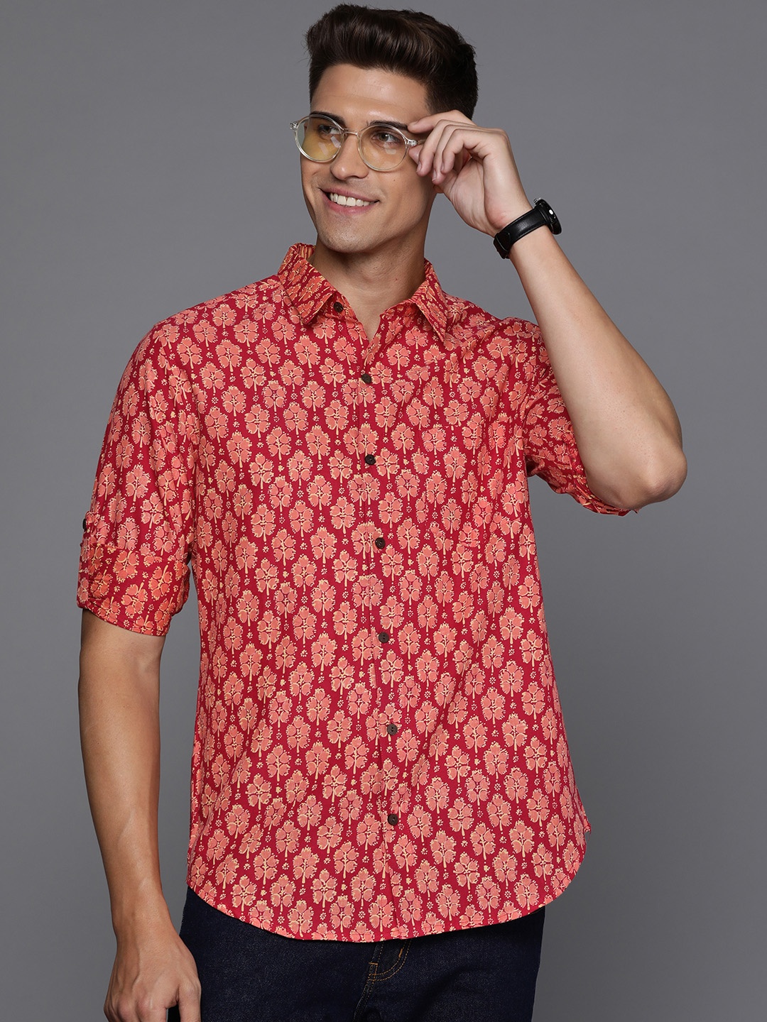 

Indo Era Men Red & Coral Pink Smart Floral Printed Cotton Casual Shirt