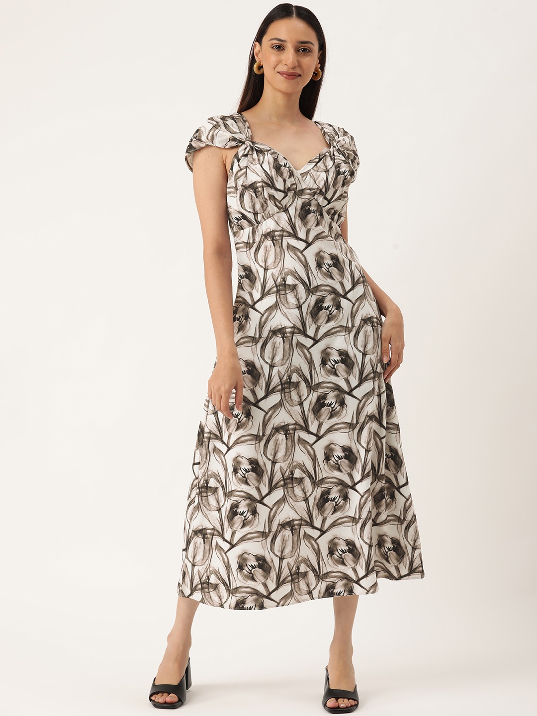 

MELOSO Women White & Black Floral Printed A-Line Maxi Dress