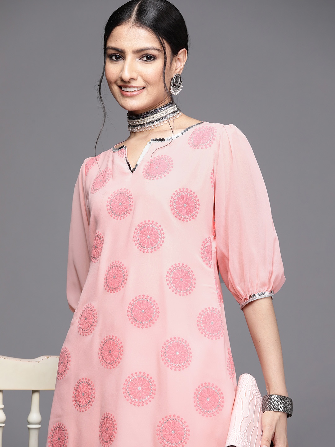 

Libas Women Pink Ethnic Motifs Printed Georgette Kurta