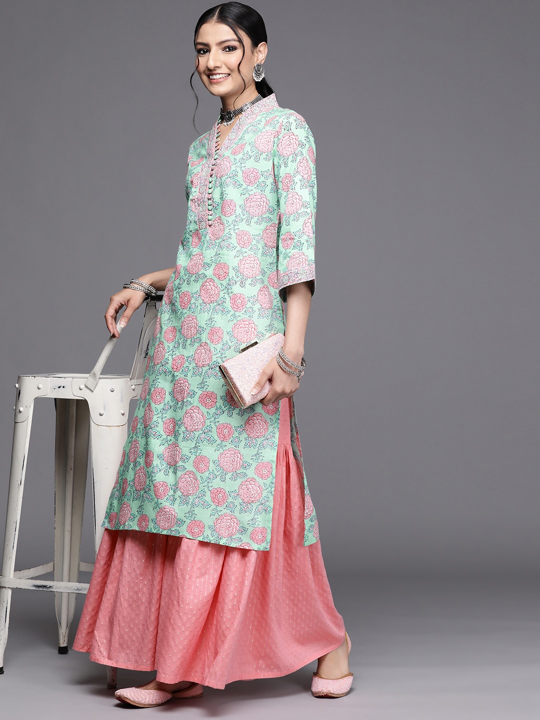 

Libas Women Green & Pink Floral Printed Kurta