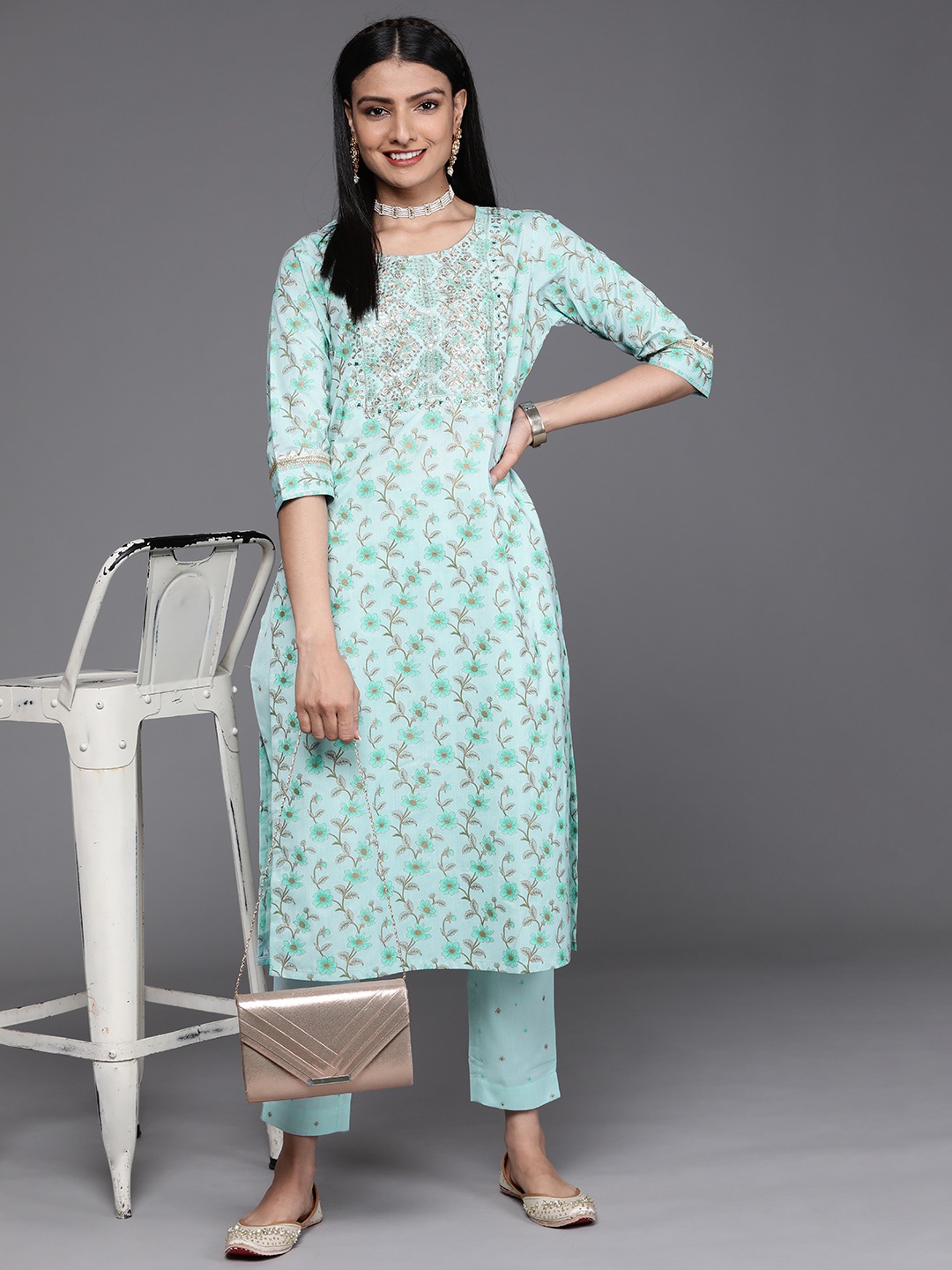 

Libas Women Blue & Brown Floral Yoke Design Kurta