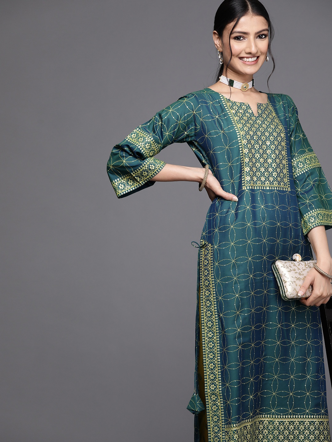 

Libas Women Teal Blue & Green Ethnic Motifs Printed Chanderi Silk Kurta