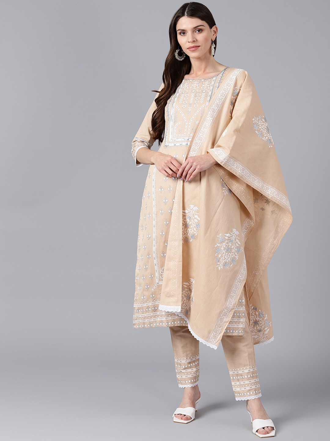 

Bani Women Peach-Coloured Ethnic Motifs Printed Liva Kurta with Trousers & Dupatta