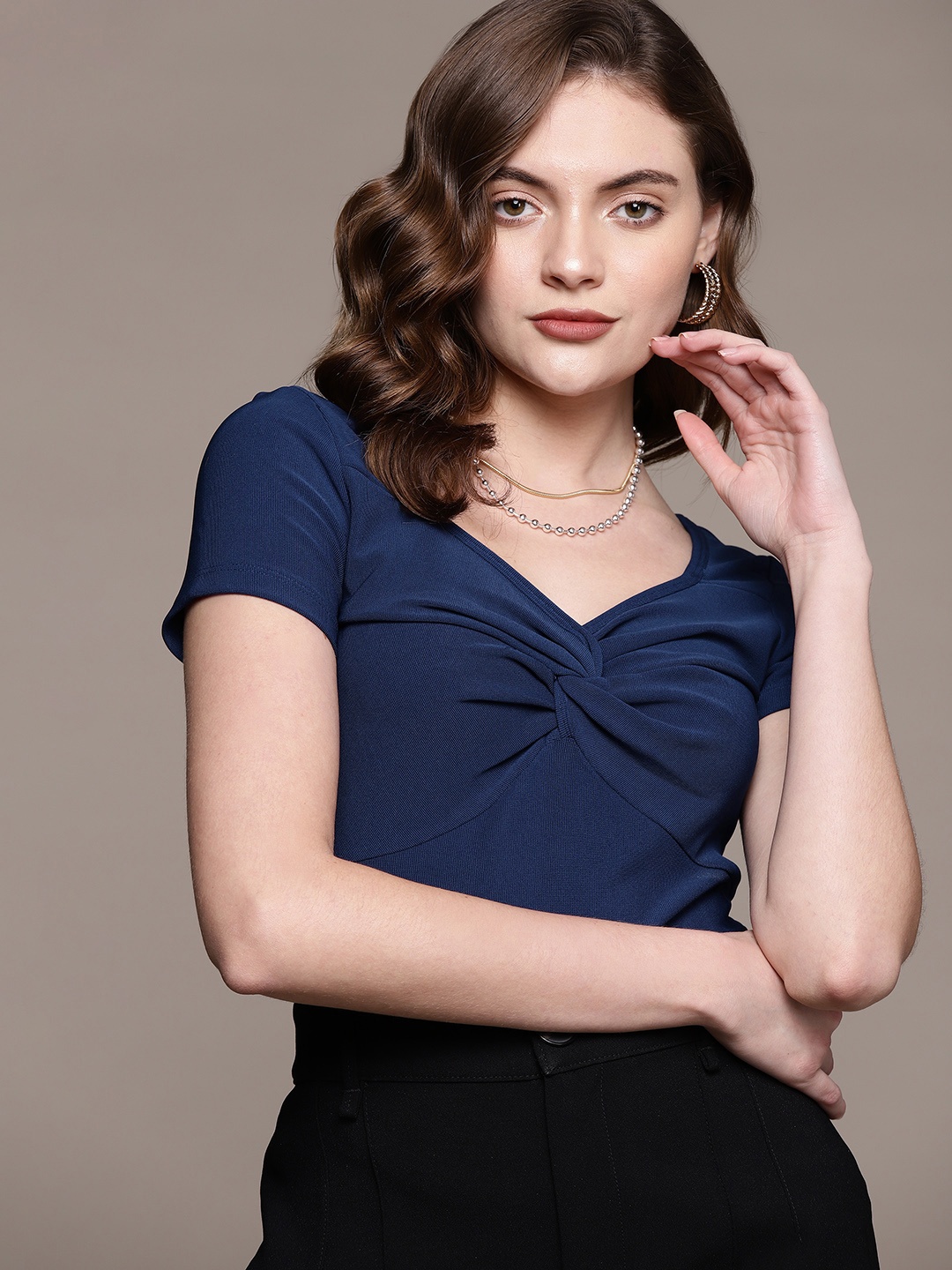

bebe Daylight Blue Essential Solid Ruched Top, Navy blue